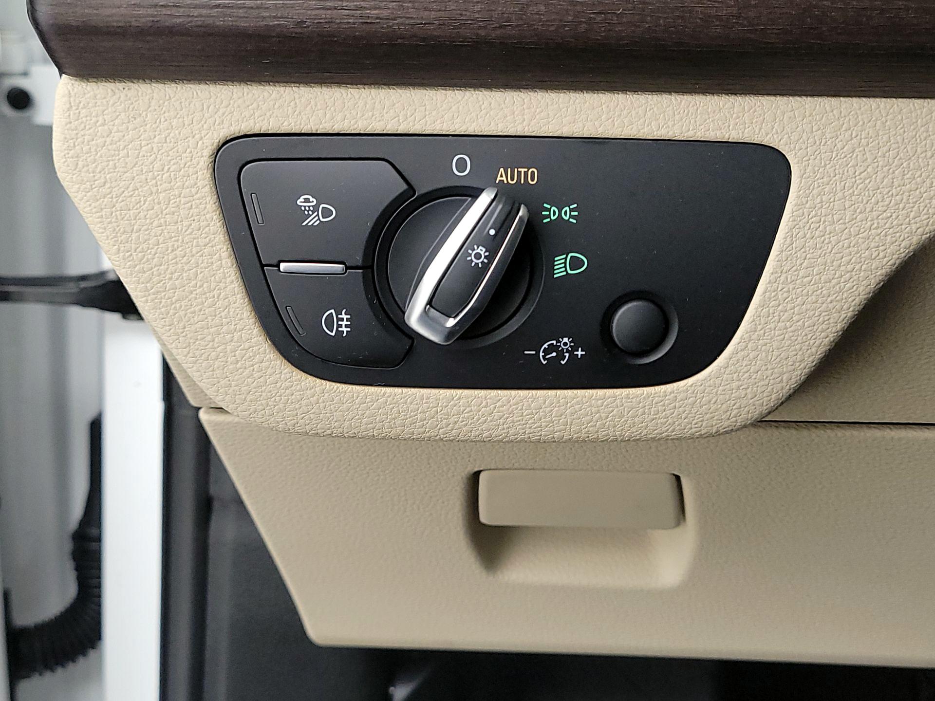 Thumbnail: 2023 Audi Q5 - 13