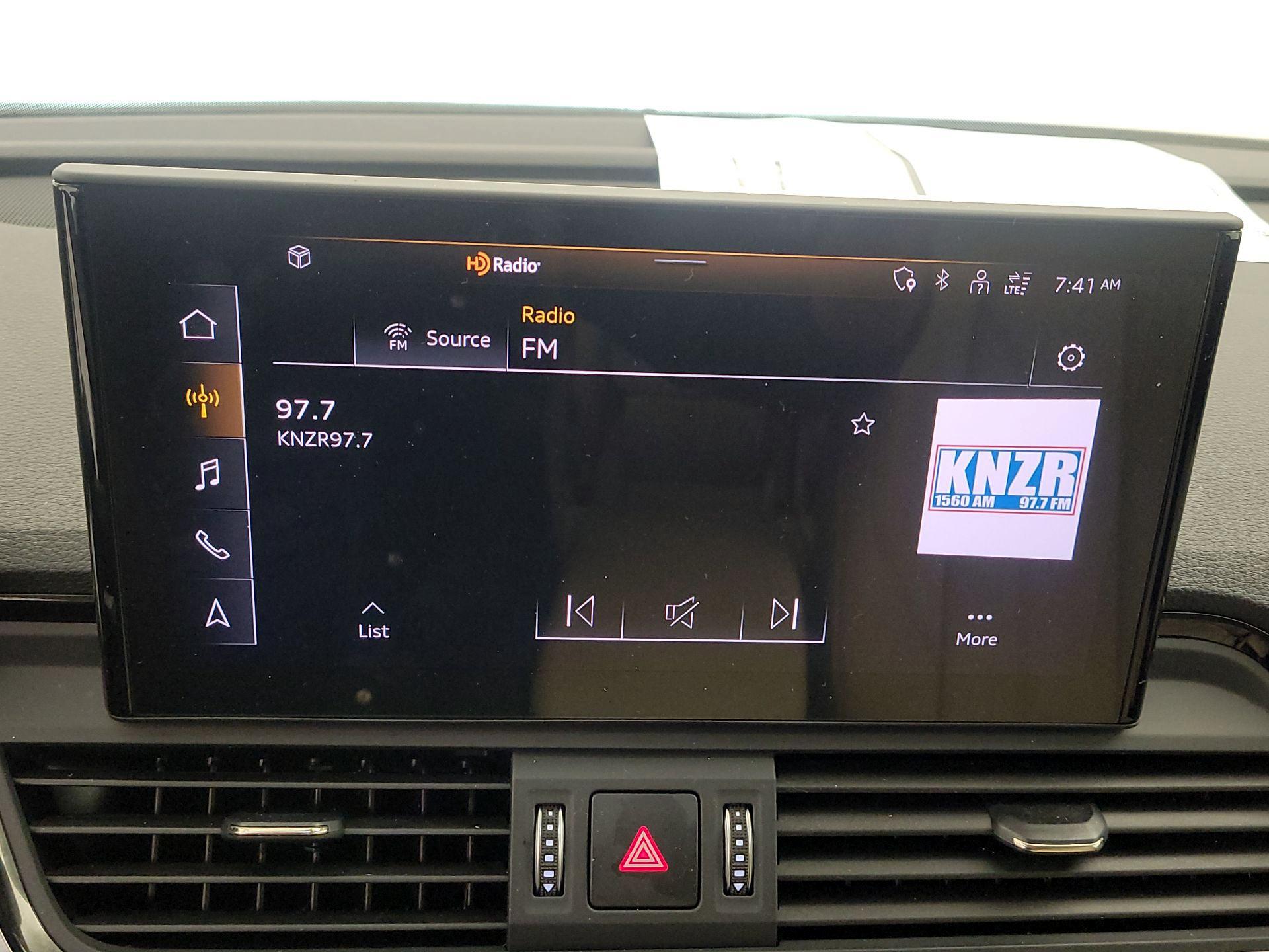 Thumbnail: 2023 Audi Q5 - 15