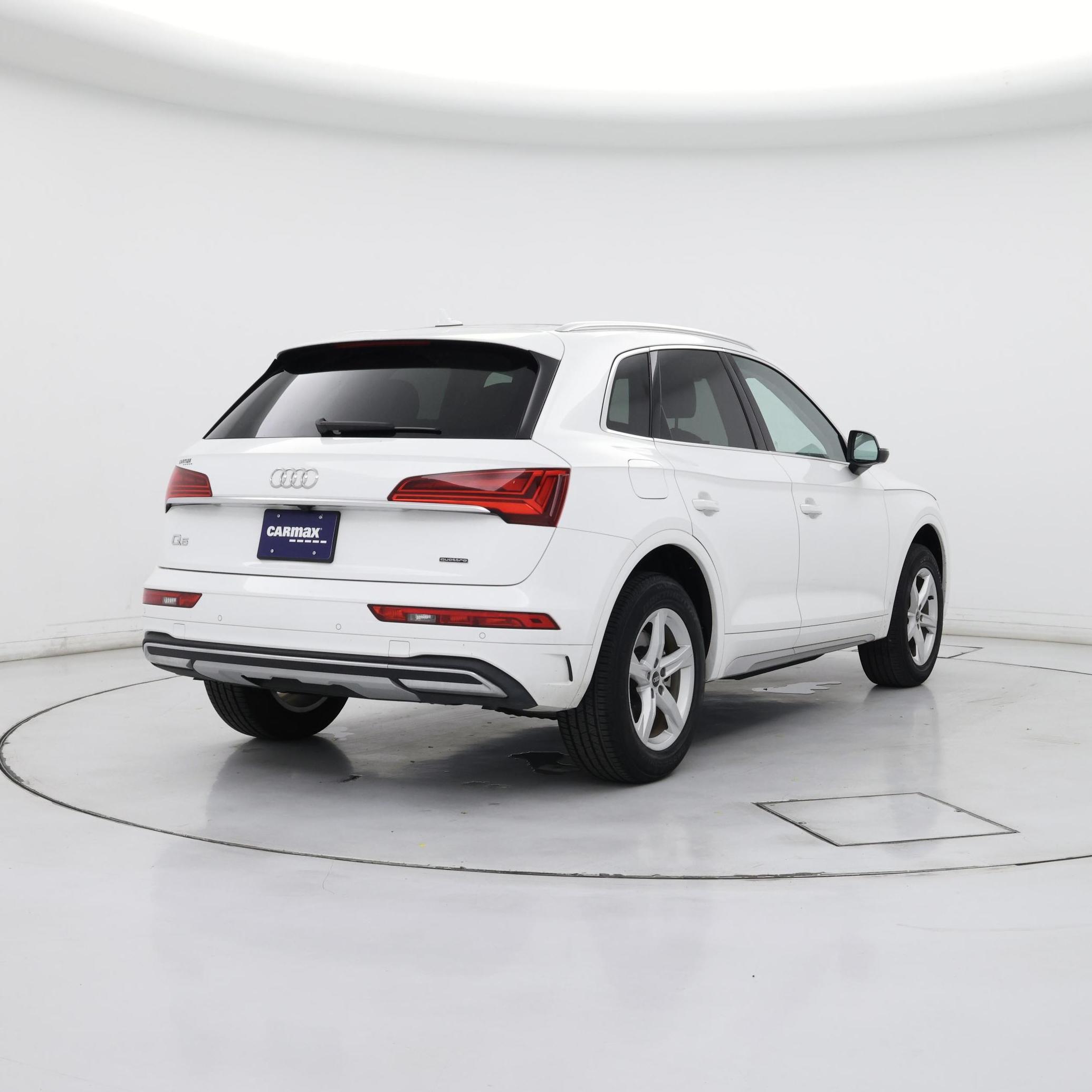 Thumbnail: 2023 Audi Q5 - 8
