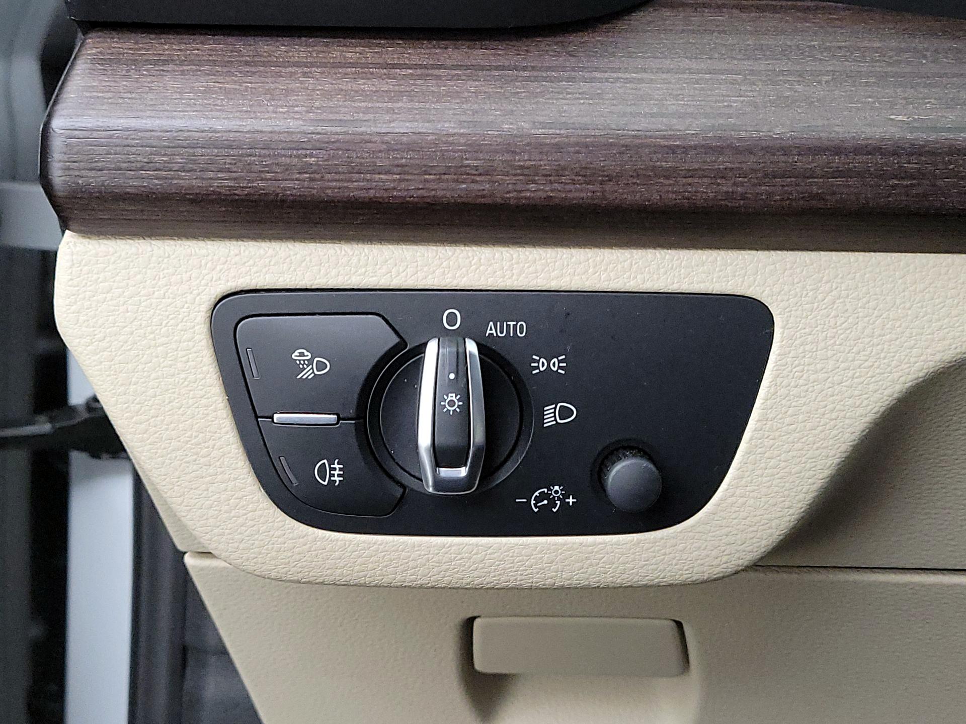 Thumbnail: 2022 Audi Q5 - 13