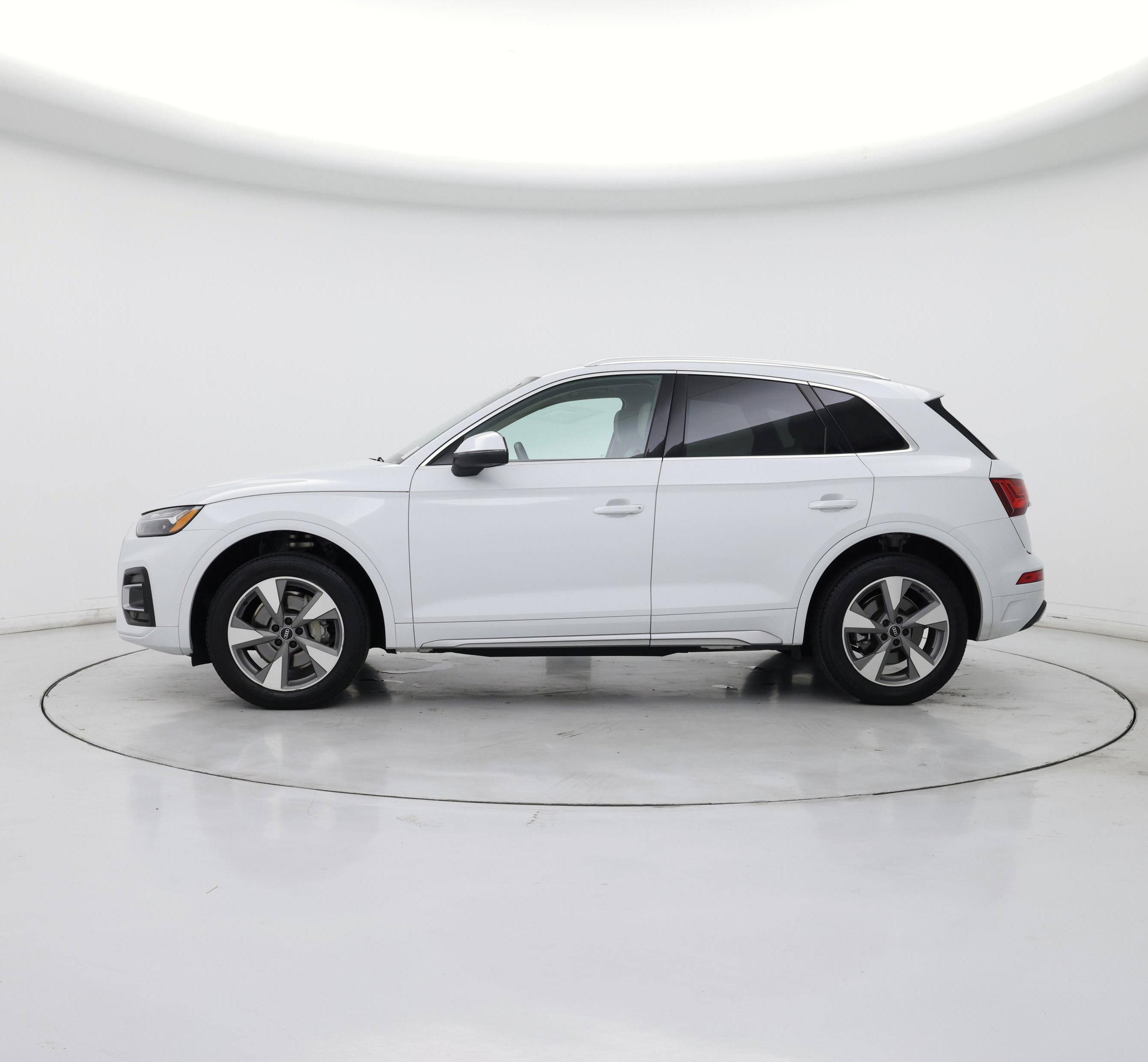 Thumbnail: 2022 Audi Q5 - 3