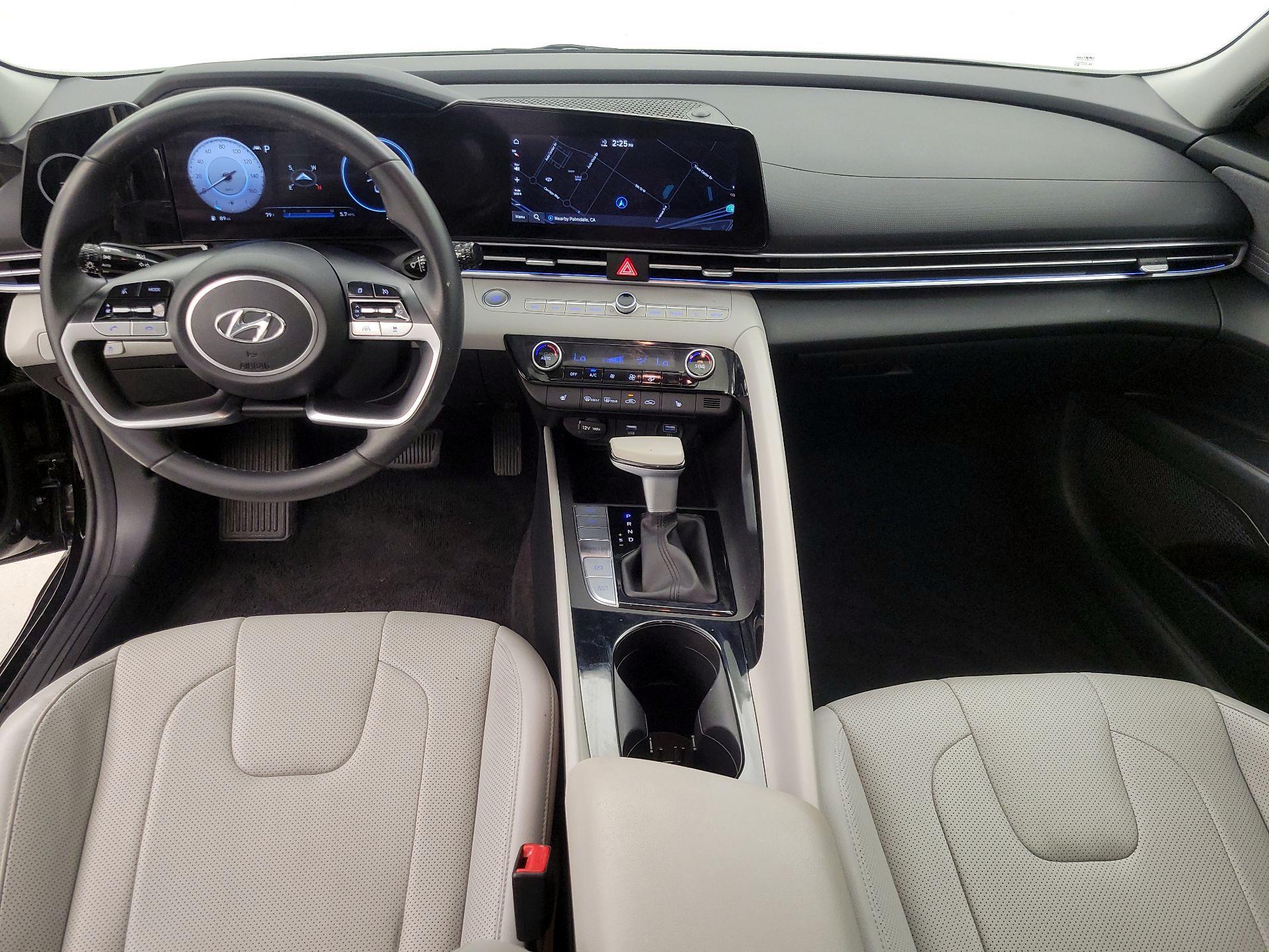 Thumbnail: 2023 Hyundai Elantra - 9