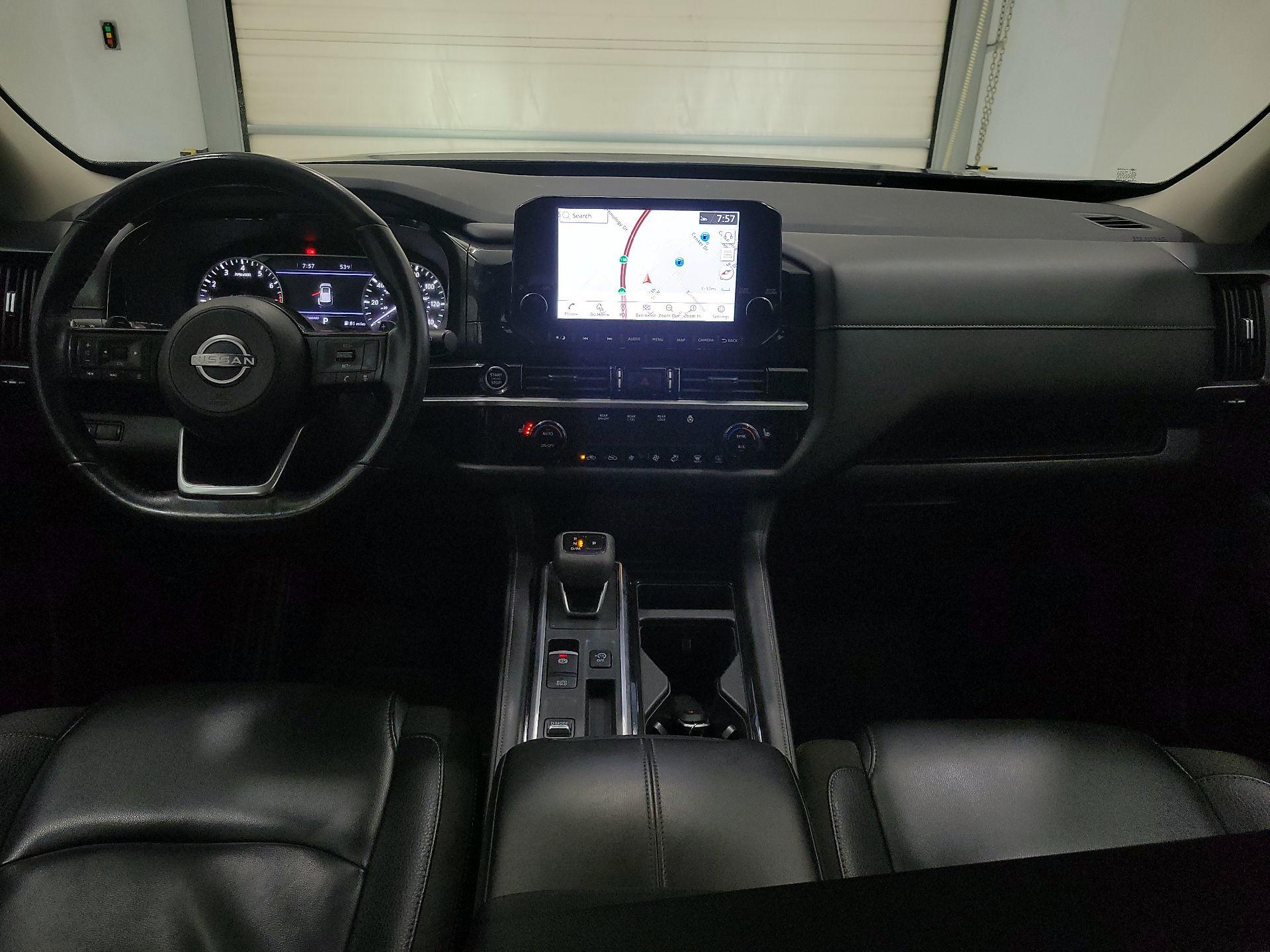Thumbnail: 2023 Nissan Pathfinder - 9