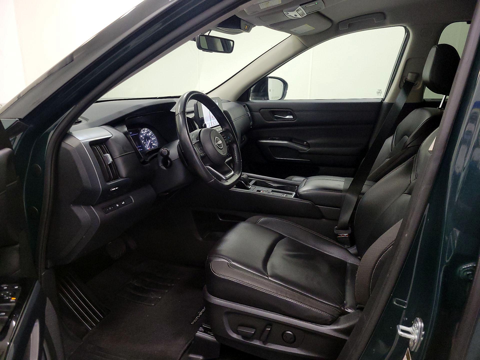 Thumbnail: 2023 Nissan Pathfinder - 11
