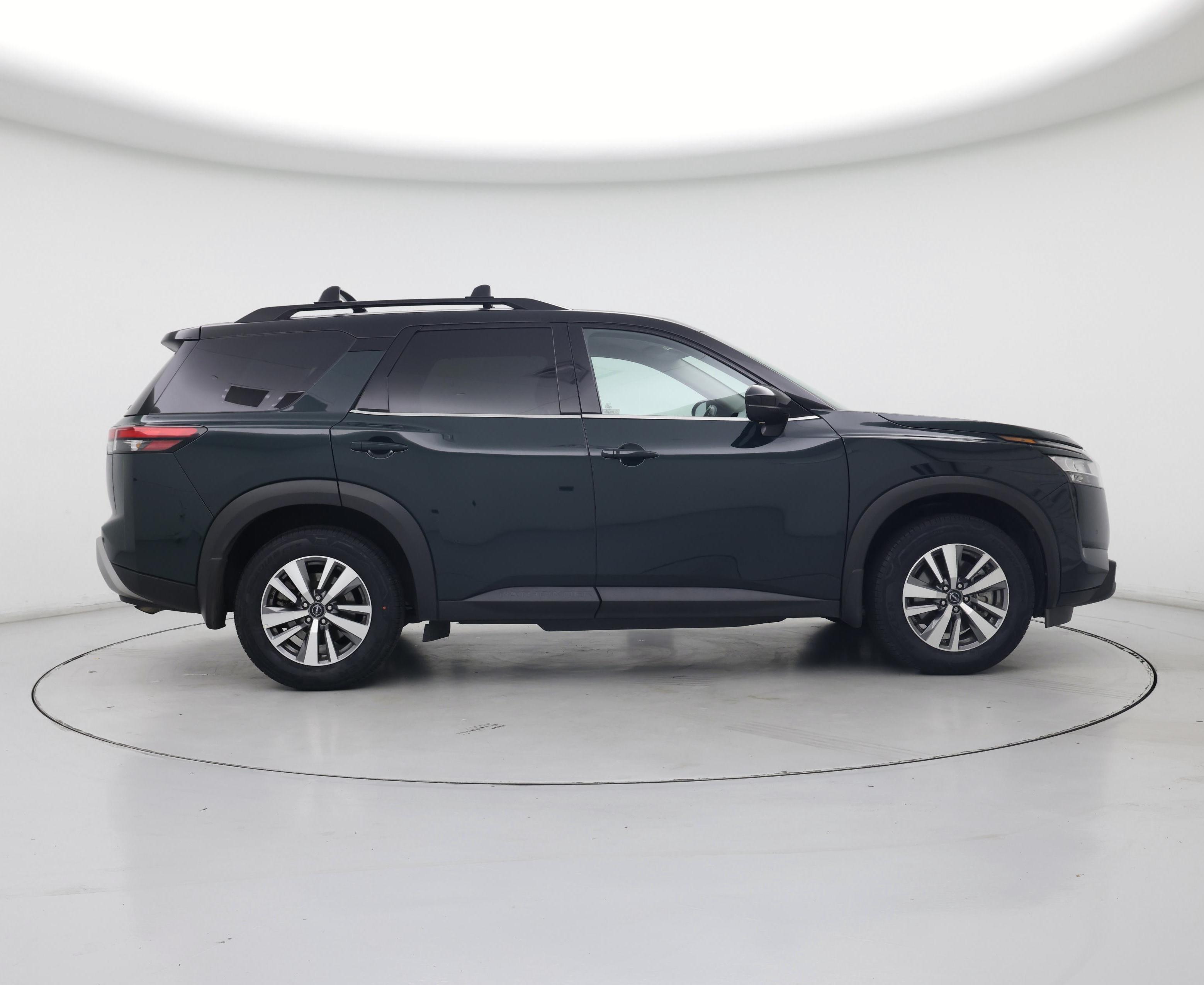 Thumbnail: 2023 Nissan Pathfinder - 7