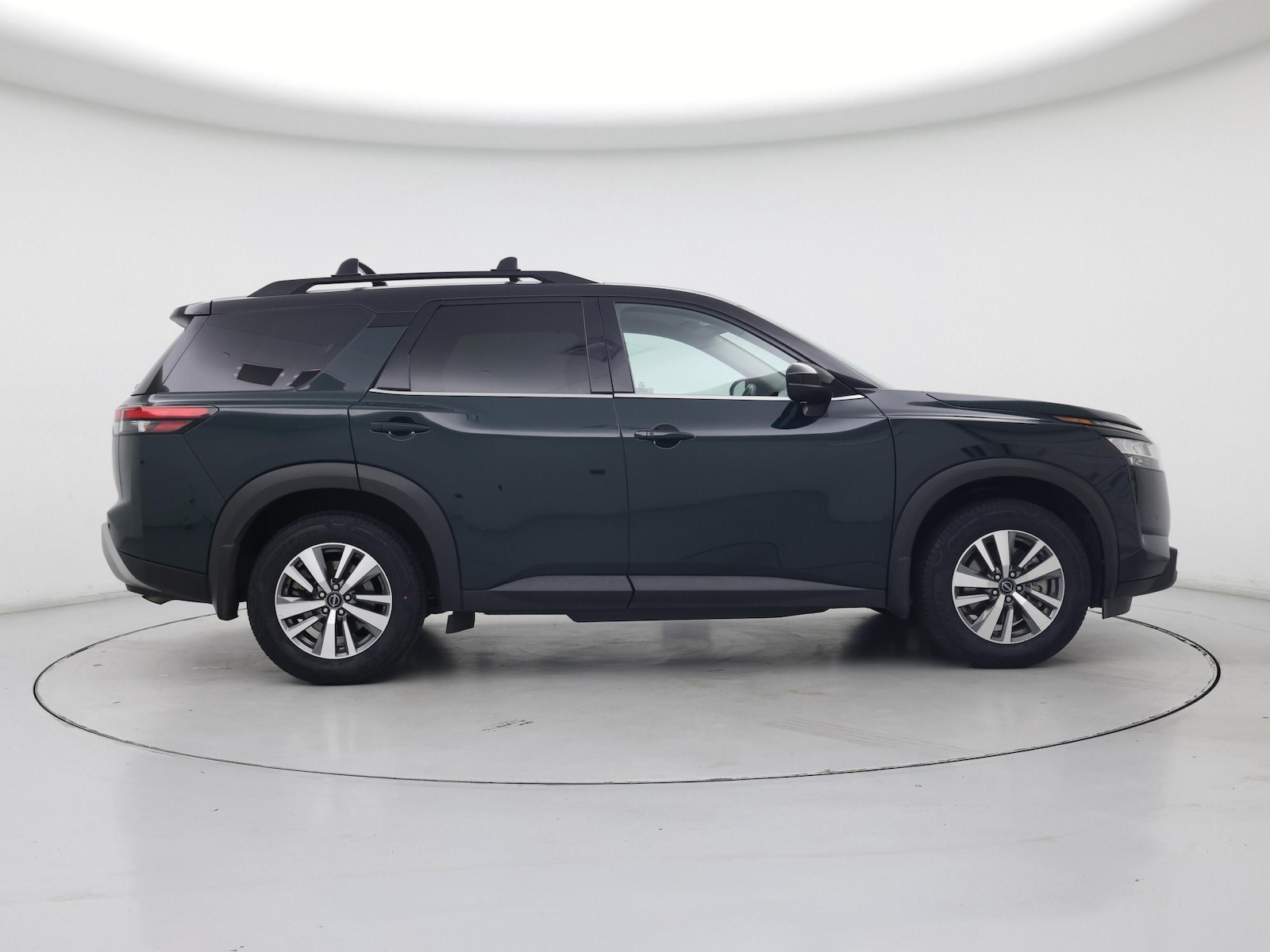 2023 Nissan Pathfinder SL - Photo 8