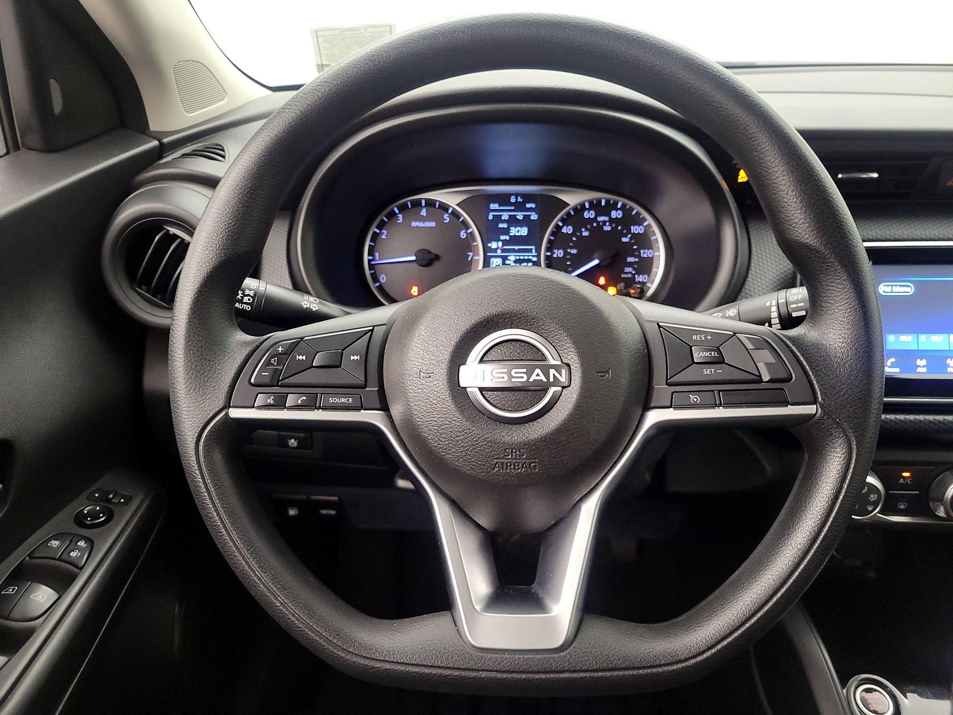 Thumbnail: 2022 Nissan Kicks - 10