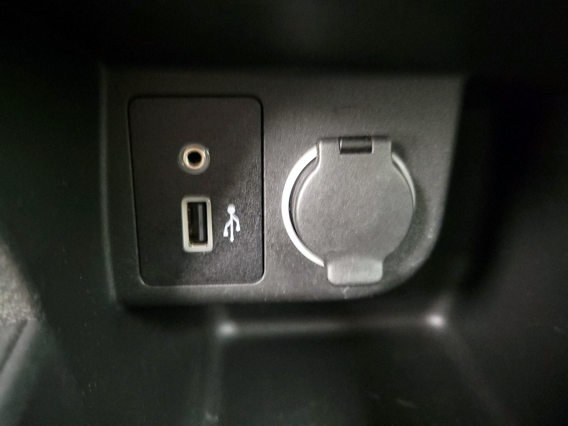 Thumbnail: 2022 Nissan Kicks - 18