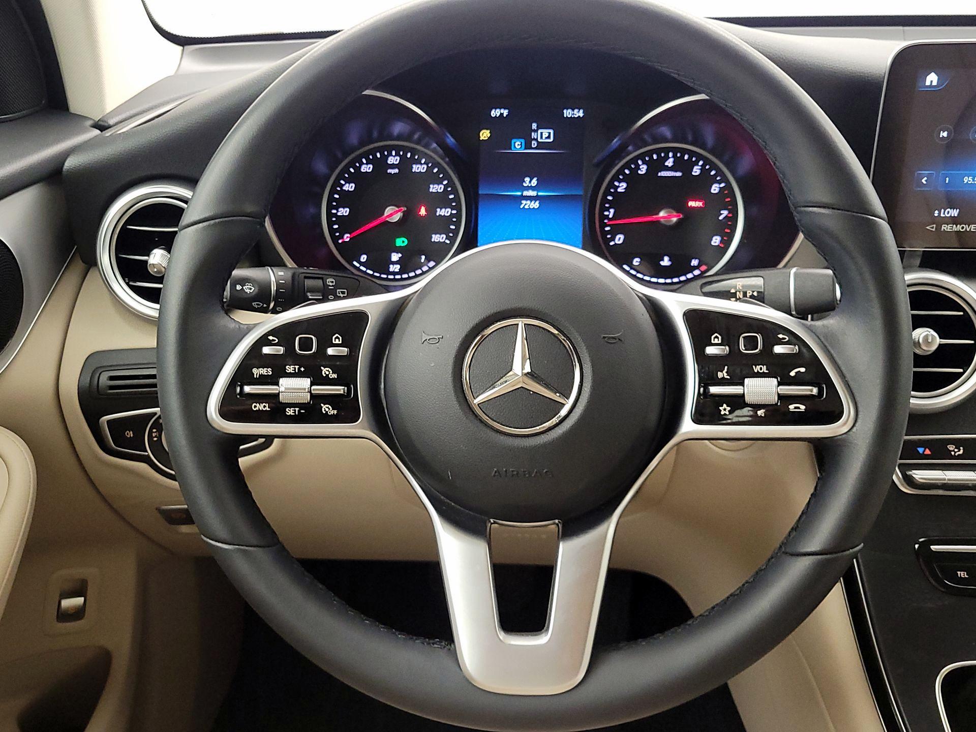 Thumbnail: 2022 Mercedes-Benz GLC - 10