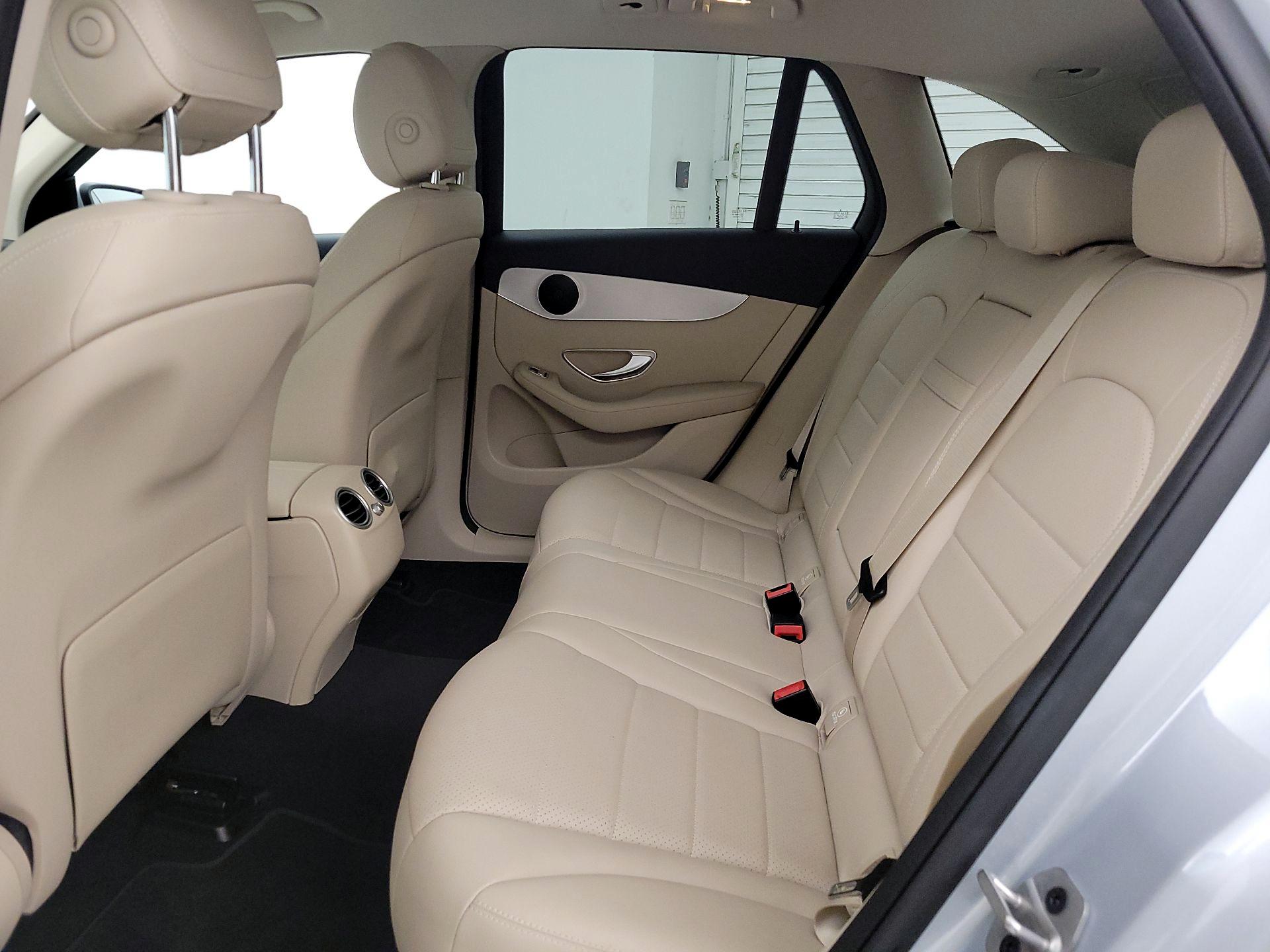 Thumbnail: 2022 Mercedes-Benz GLC - 19