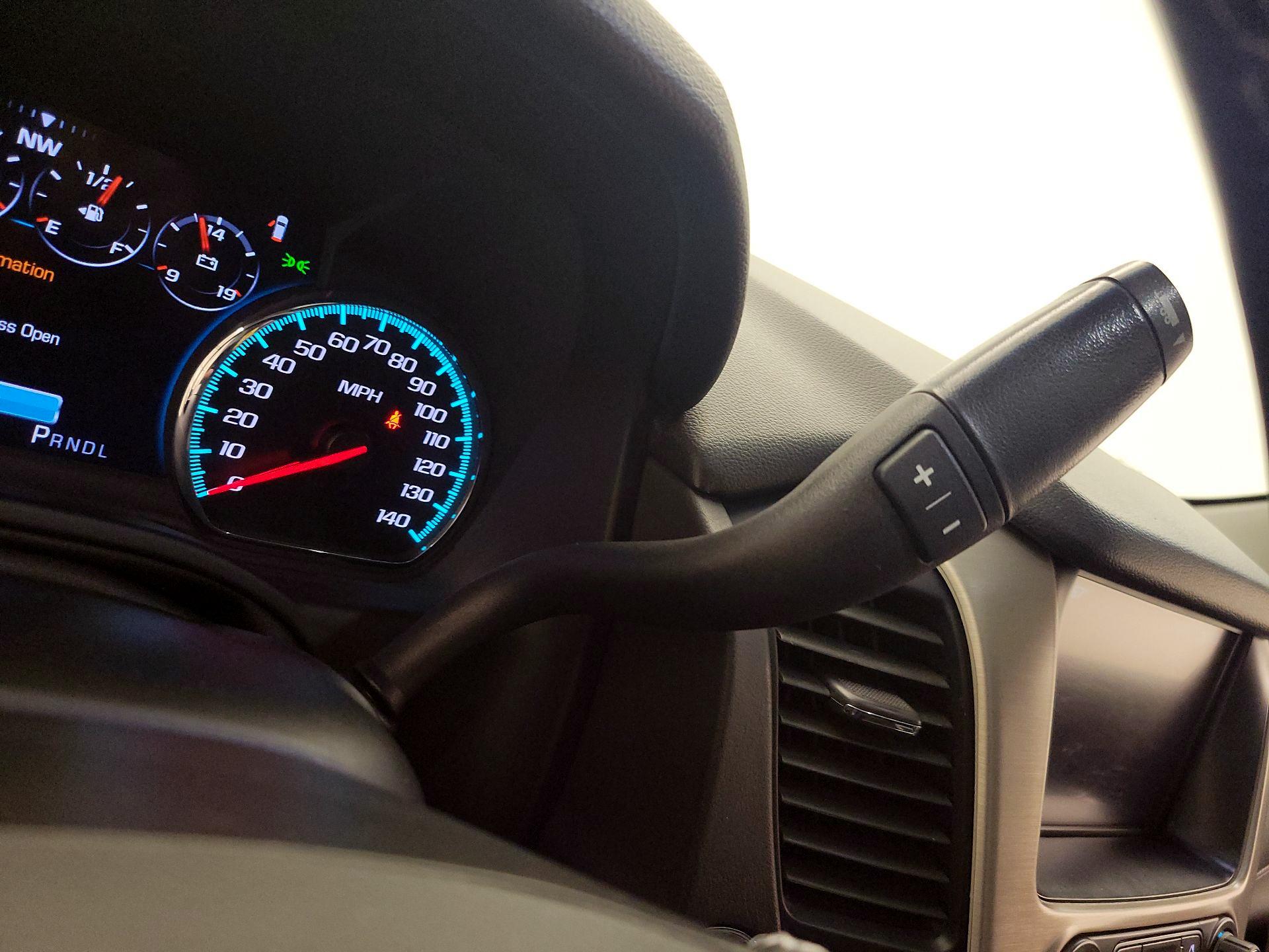 Thumbnail: 2018 GMC Yukon XL - 17