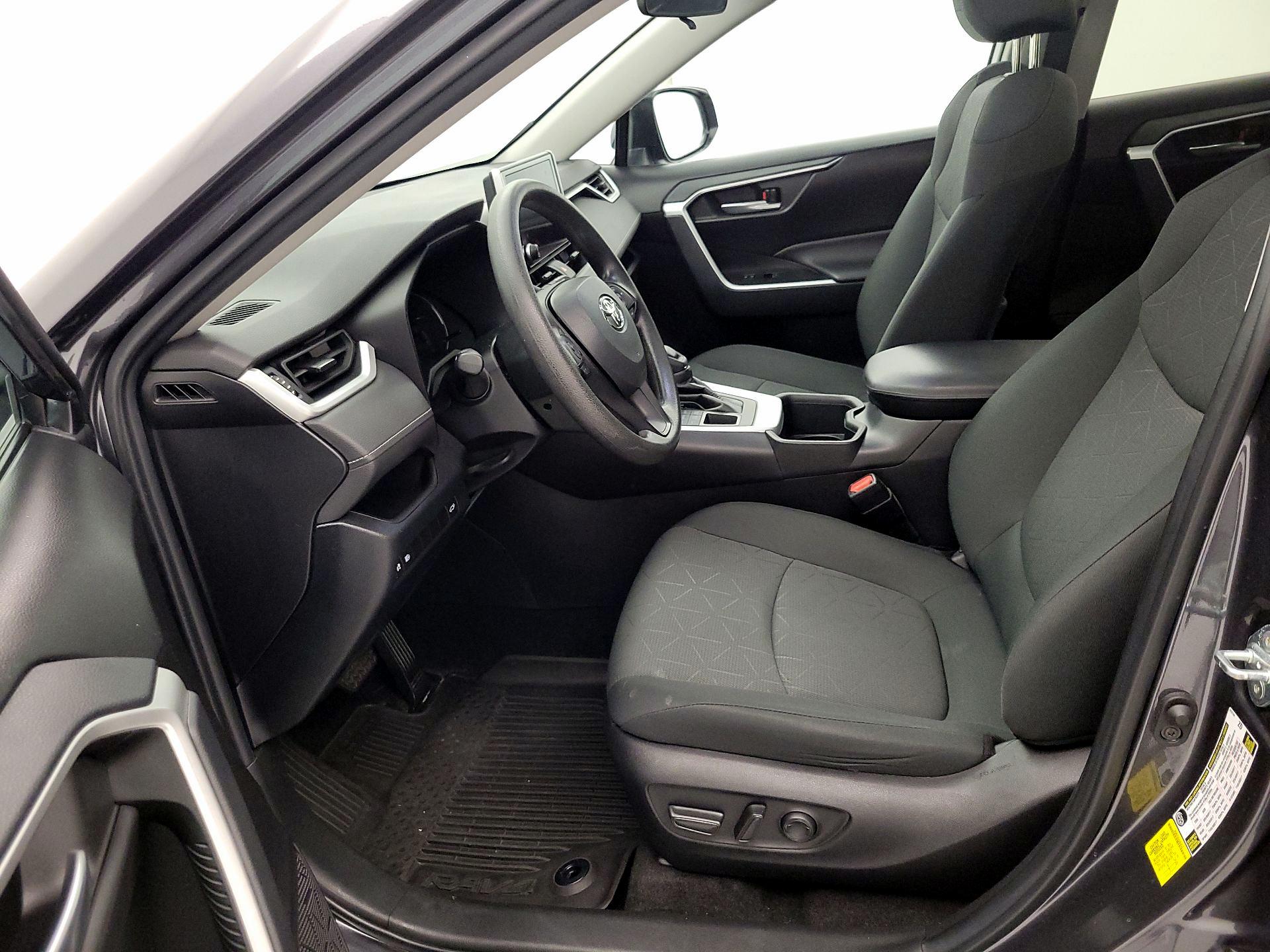 Thumbnail: 2023 Toyota RAV4 - 11