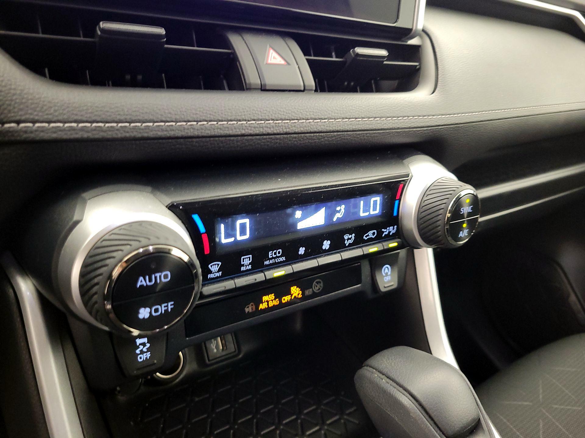 Thumbnail: 2023 Toyota RAV4 - 16