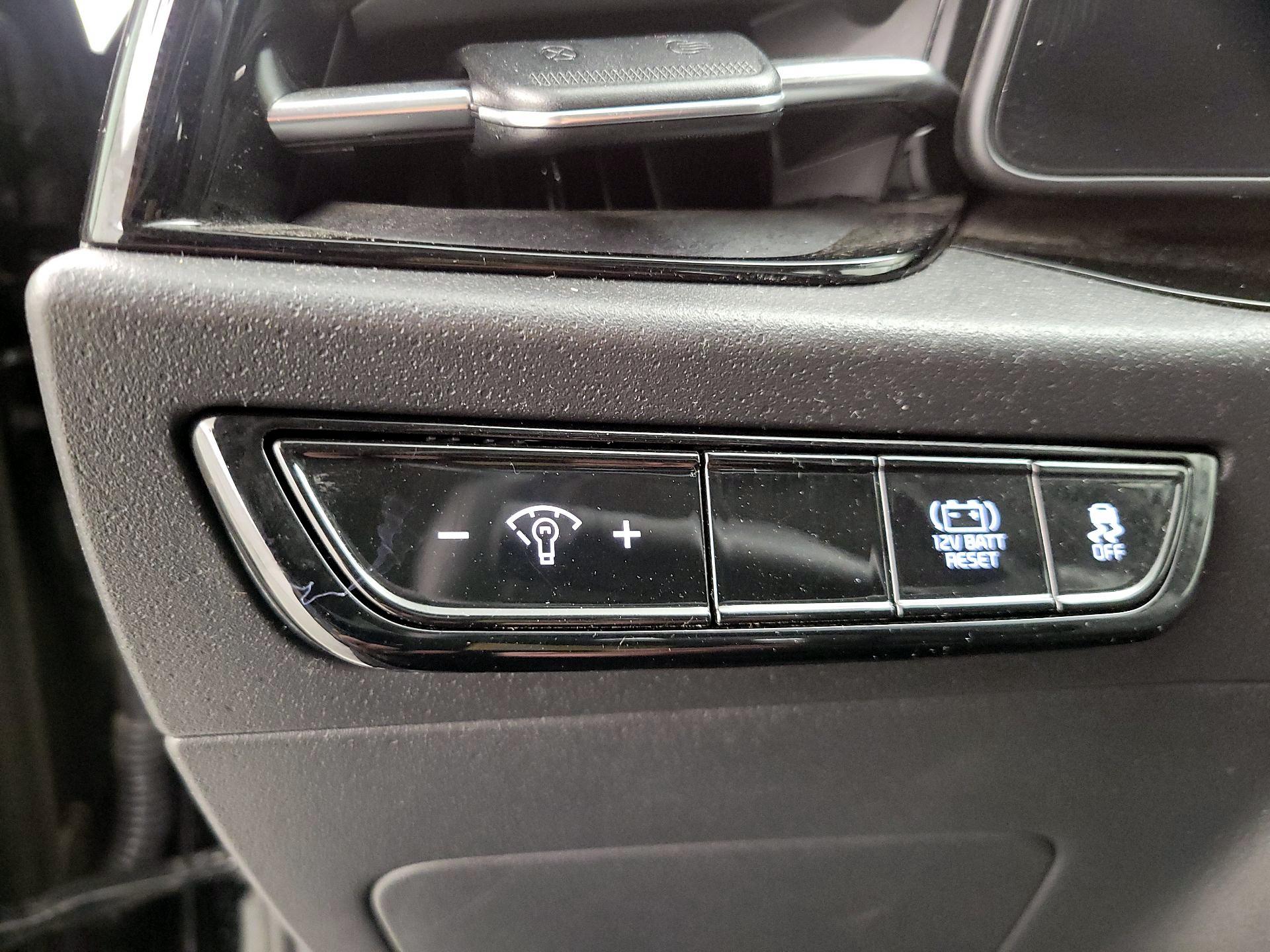 Thumbnail: 2023 Kia Niro - 13