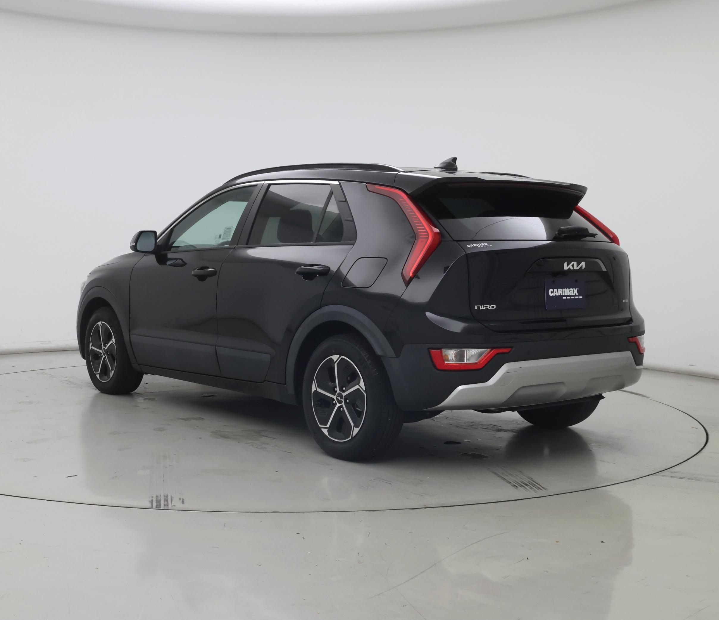 Thumbnail: 2023 Kia Niro - 2