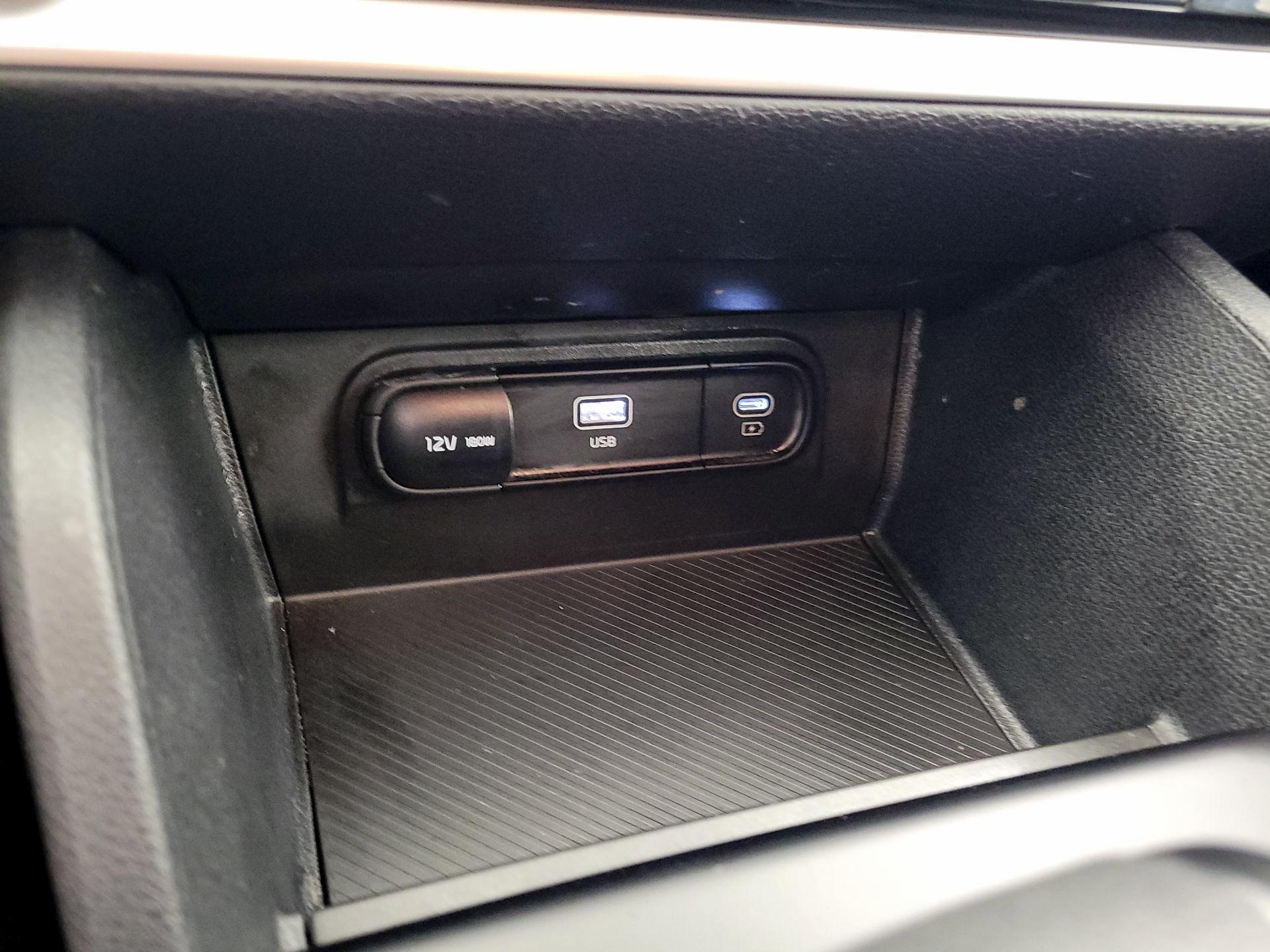 Thumbnail: 2025 Kia Sportage - 18