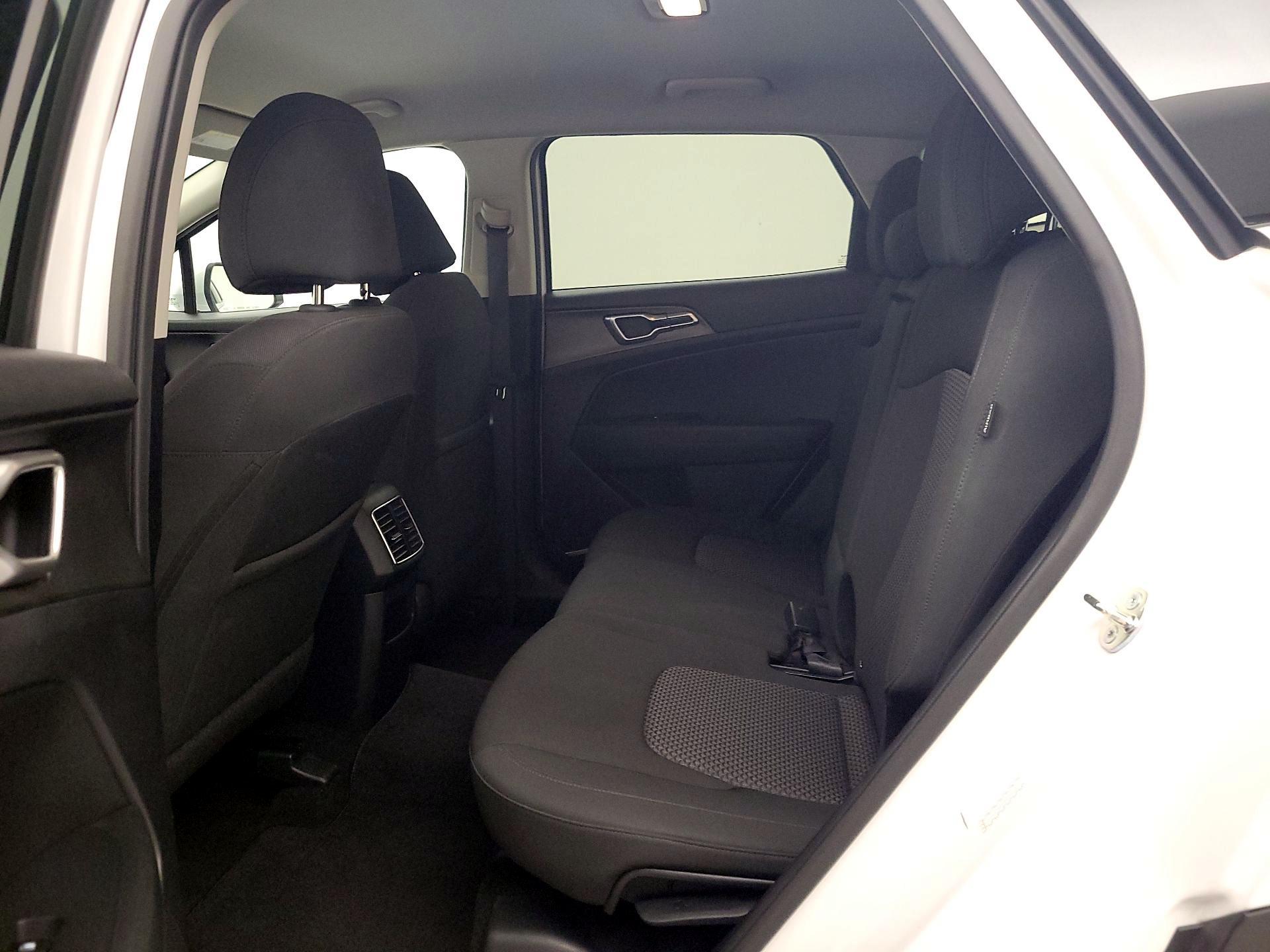 Thumbnail: 2025 Kia Sportage - 19