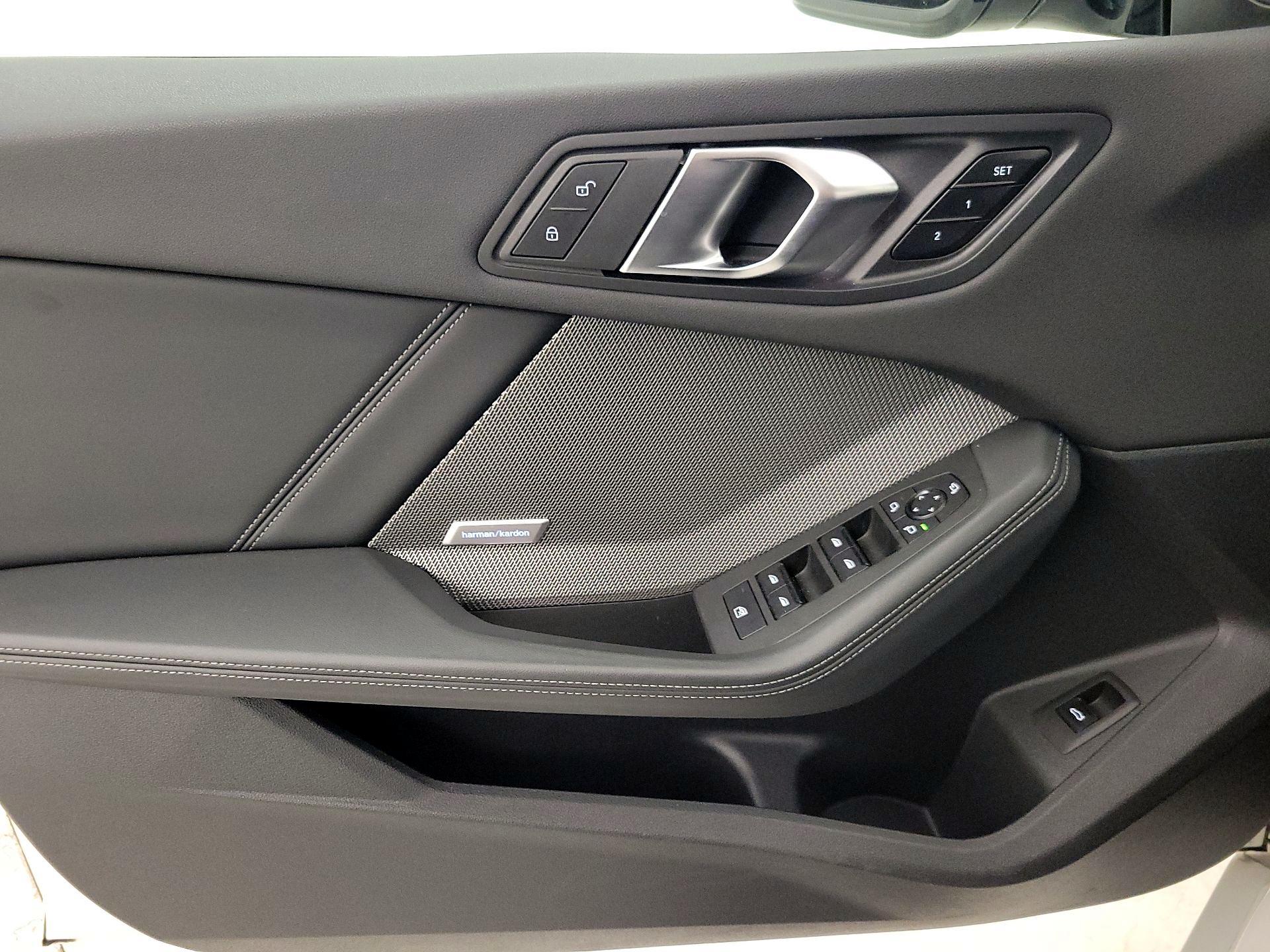 Thumbnail: 2025 BMW 2 Series - 12