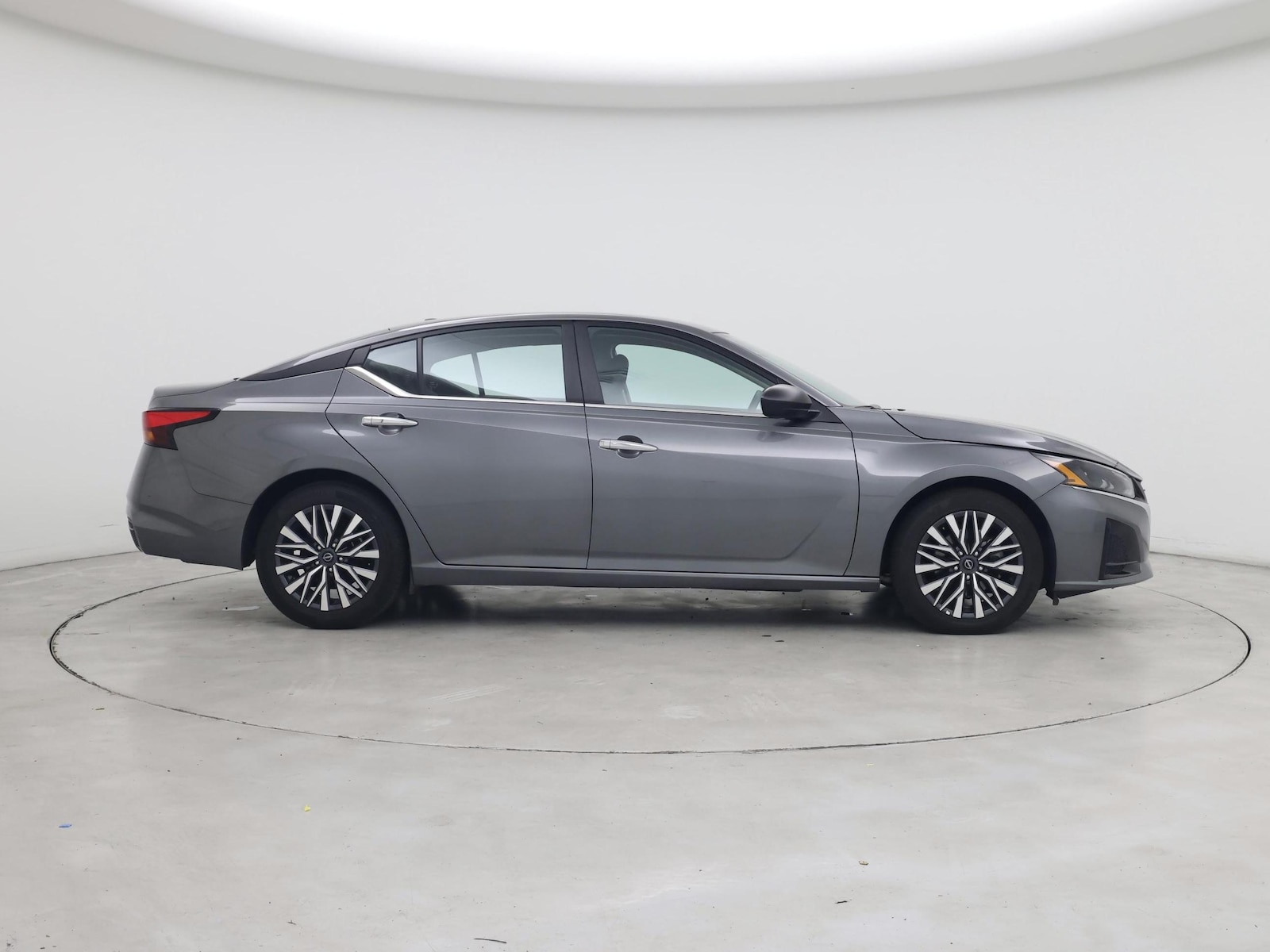 2025 Nissan Altima SV - Photo 8