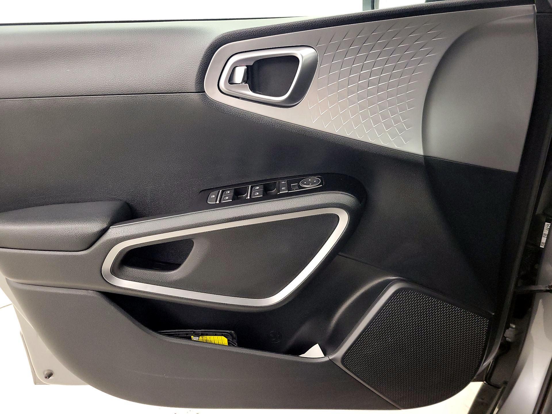 Thumbnail: 2025 Kia Soul - 12