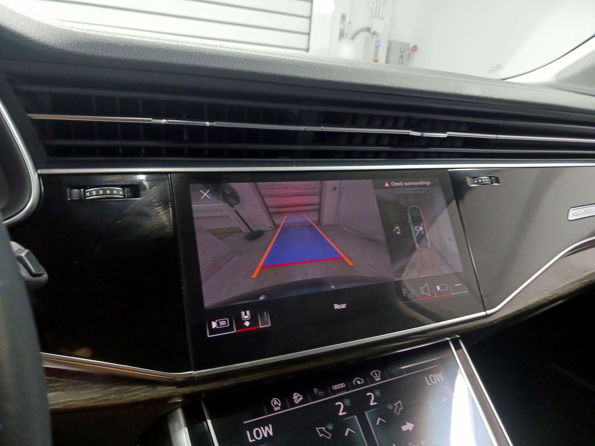 Thumbnail: 2023 Audi Q7 - 13