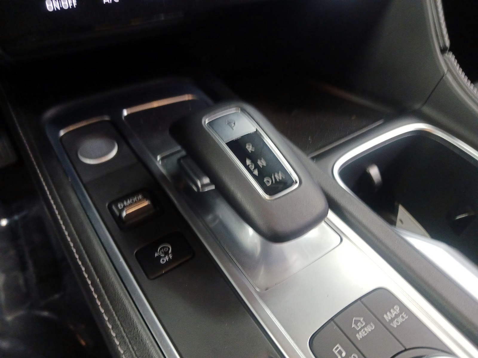 2025 INFINITI QX60 LUXE - Photo 16