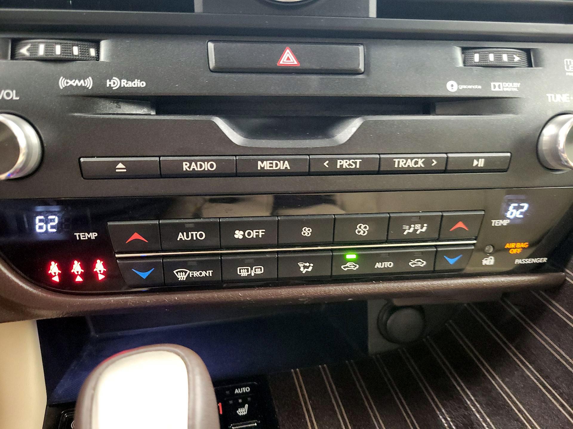 Thumbnail: 2017 Lexus RX - 17