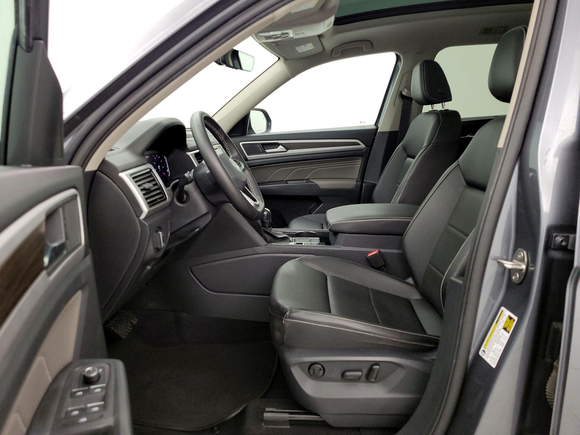 Thumbnail: 2023 Volkswagen Atlas - 9