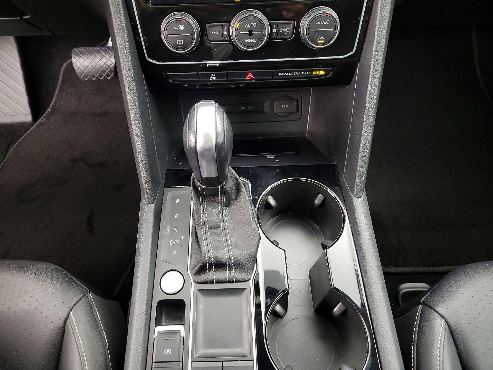 Thumbnail: 2023 Volkswagen Atlas - 15