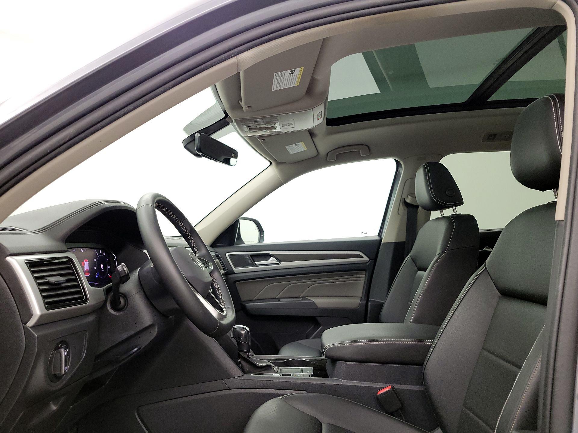 Thumbnail: 2023 Volkswagen Atlas - 17