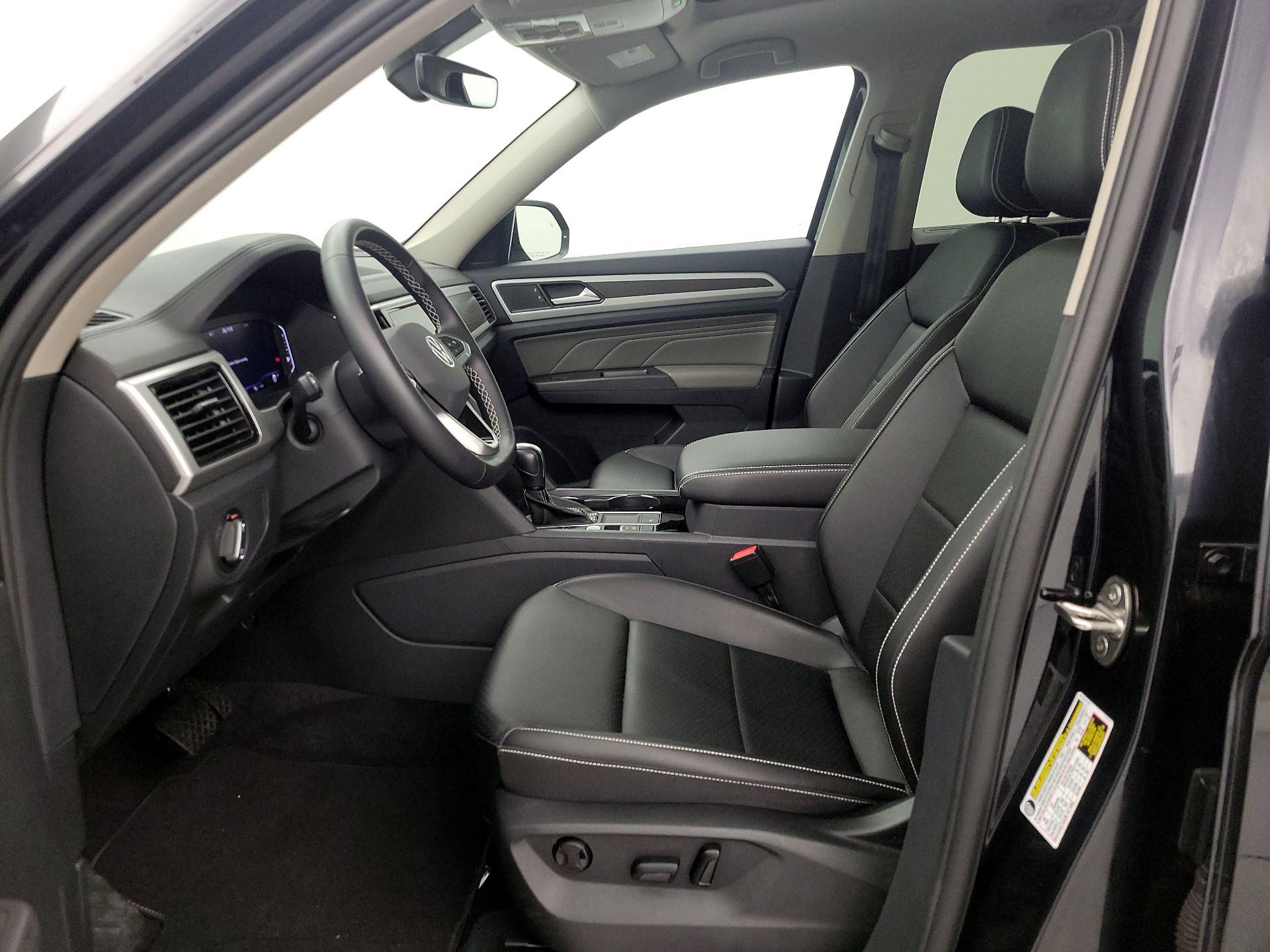 Thumbnail: 2023 Volkswagen Atlas - 11