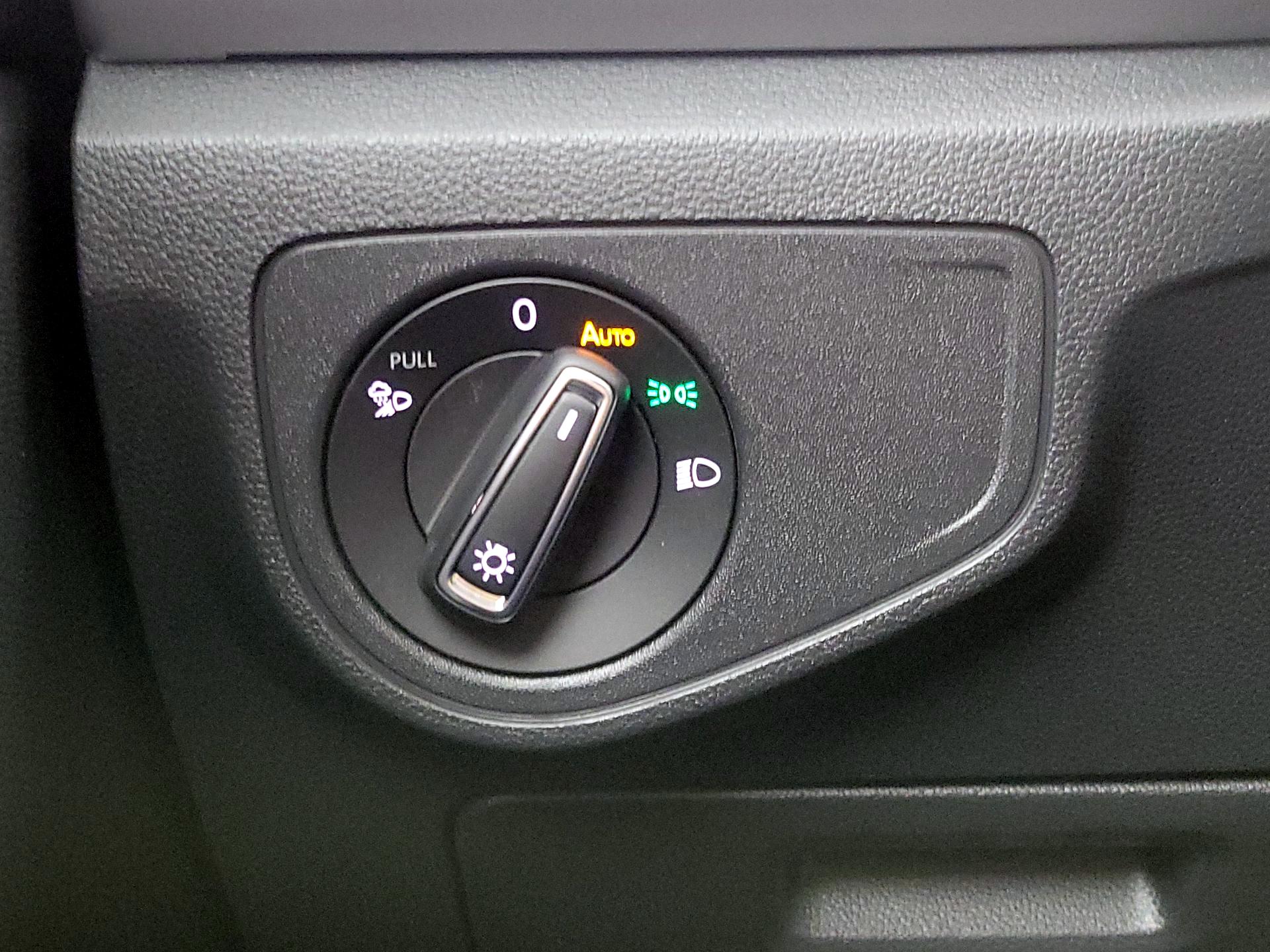 Thumbnail: 2023 Volkswagen Atlas - 13