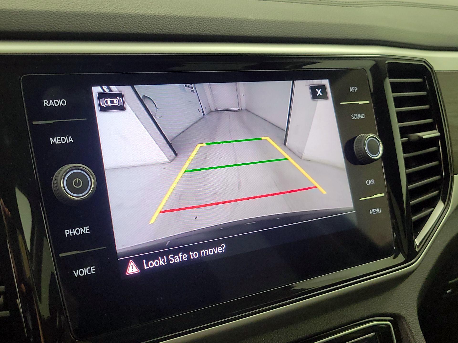 Thumbnail: 2023 Volkswagen Atlas - 14