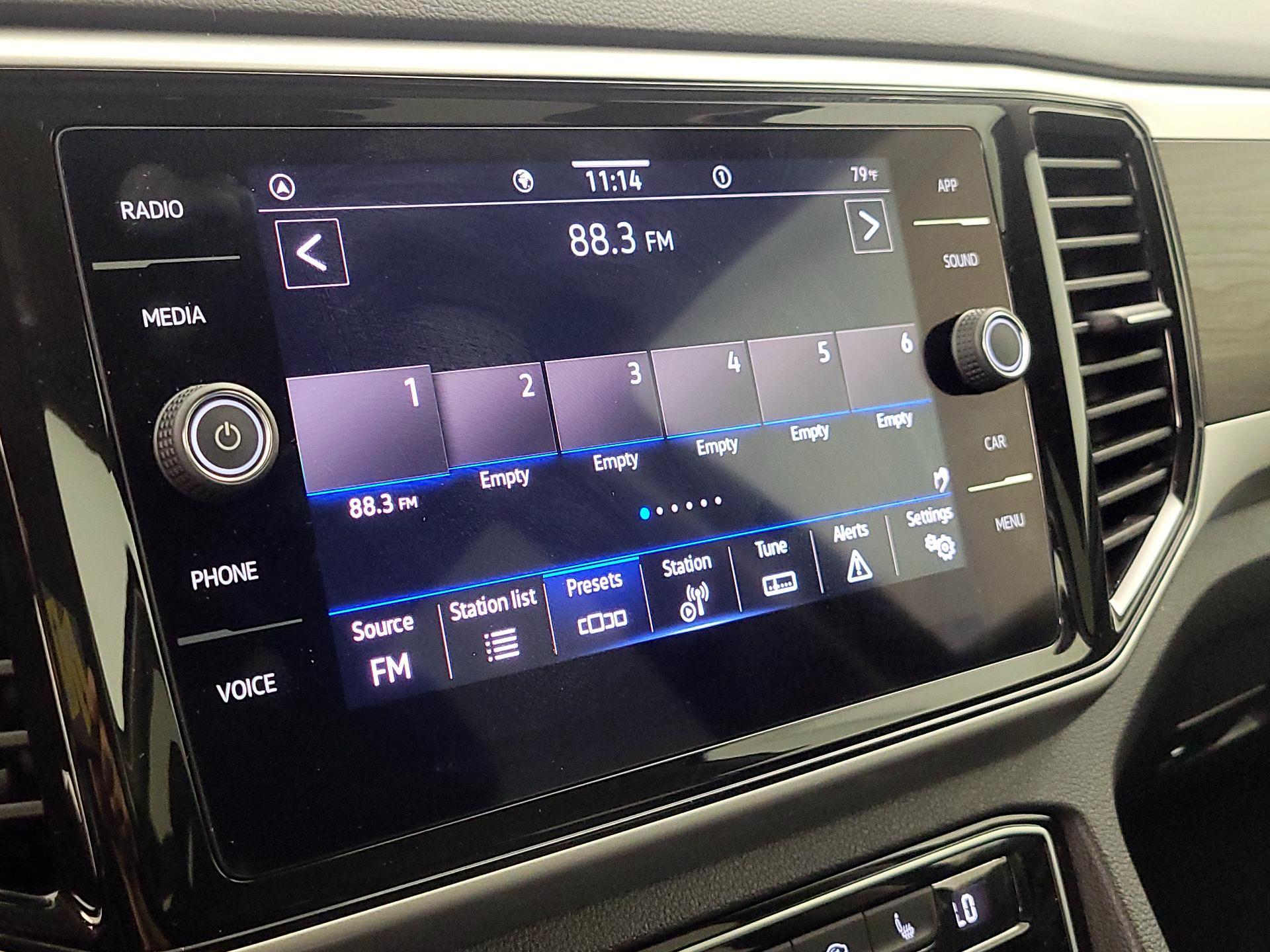 Thumbnail: 2023 Volkswagen Atlas - 15