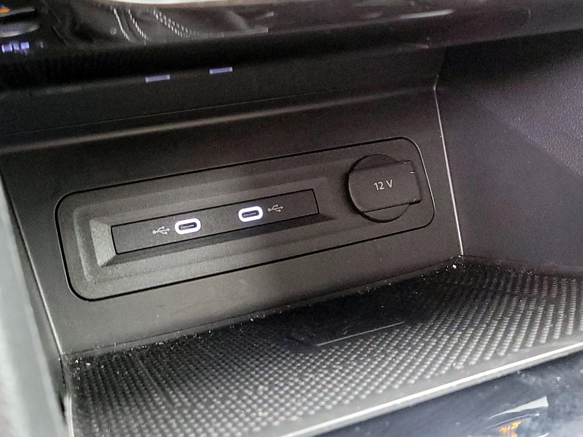 Thumbnail: 2023 Volkswagen Atlas - 18