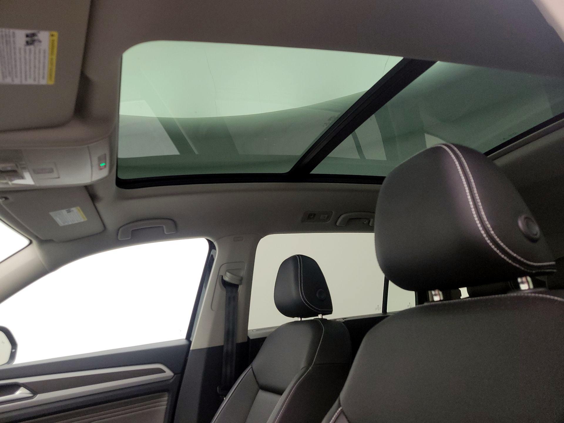 Thumbnail: 2023 Volkswagen Atlas - 19