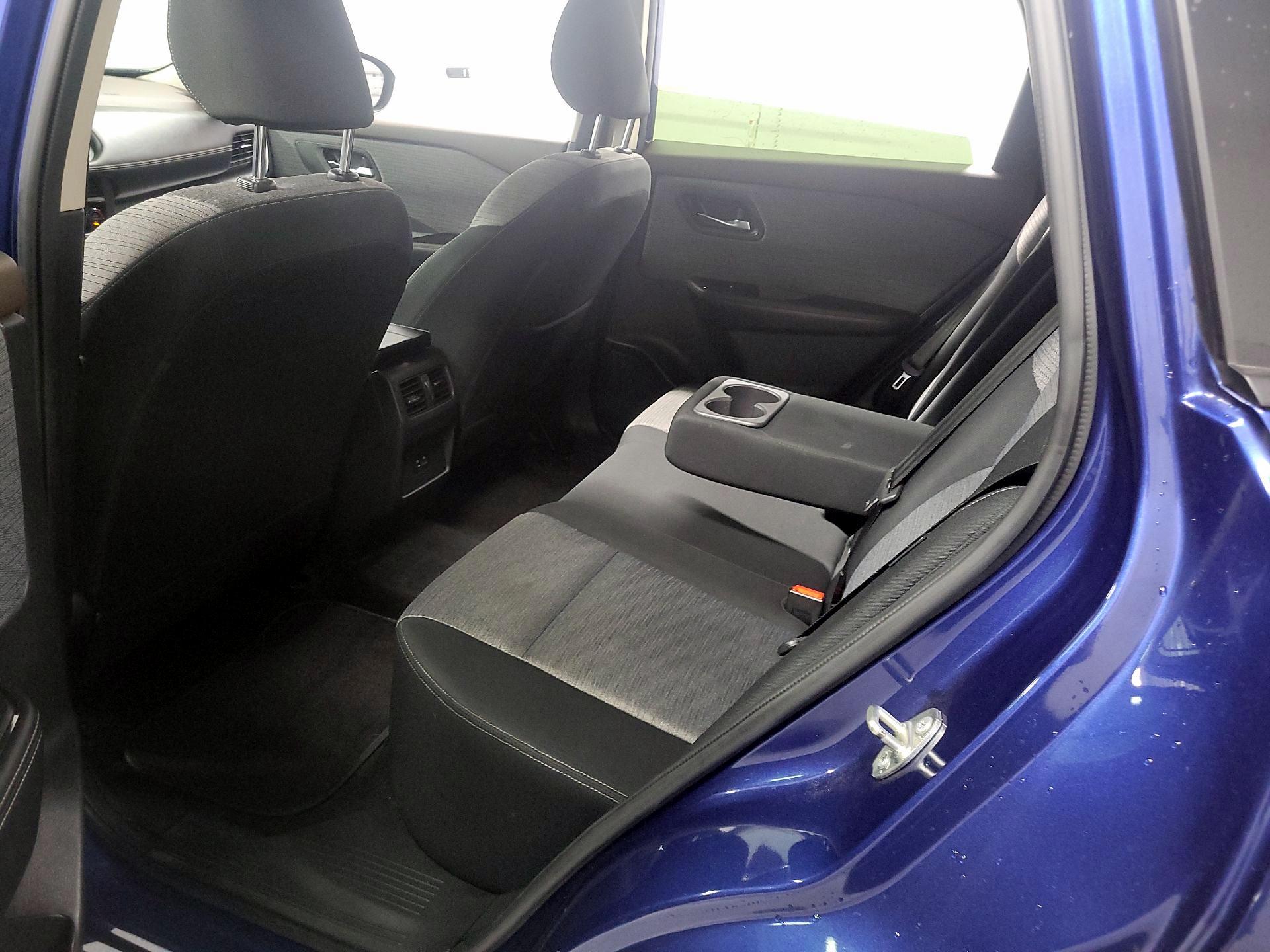 Thumbnail: 2023 Nissan Rogue - 17