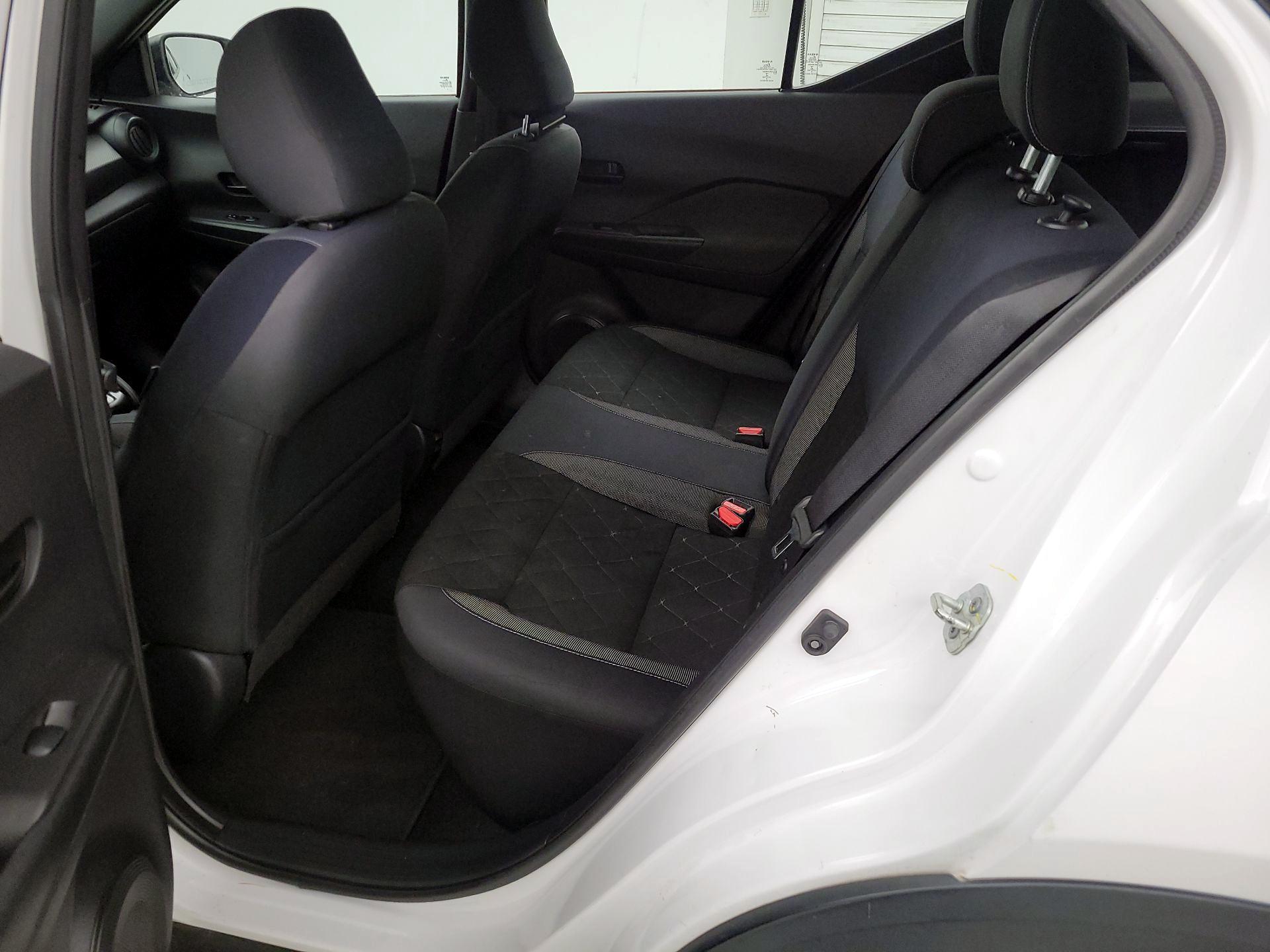 Thumbnail: 2019 Nissan Kicks - 19