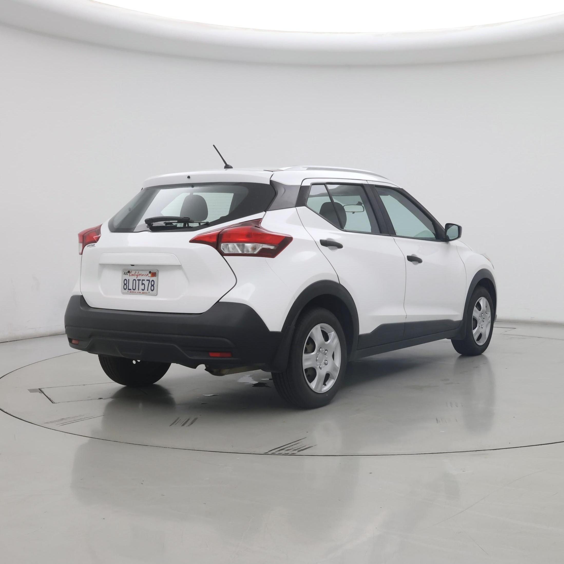 Thumbnail: 2019 Nissan Kicks - 8