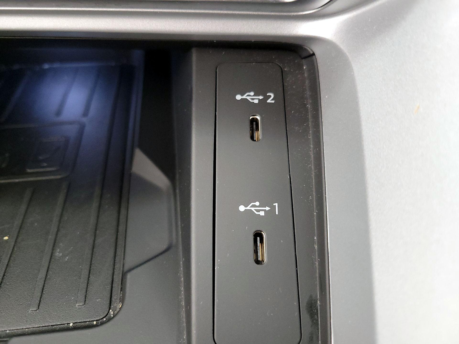 Thumbnail: 2024 Audi Q3 - 17