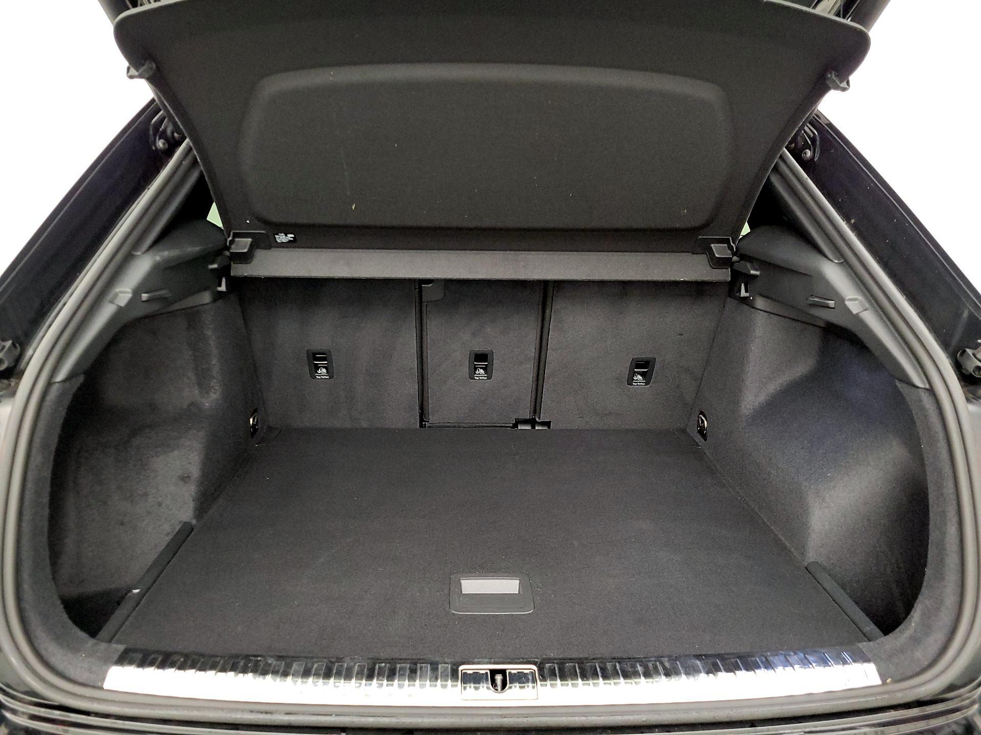 Thumbnail: 2024 Audi Q3 - 20