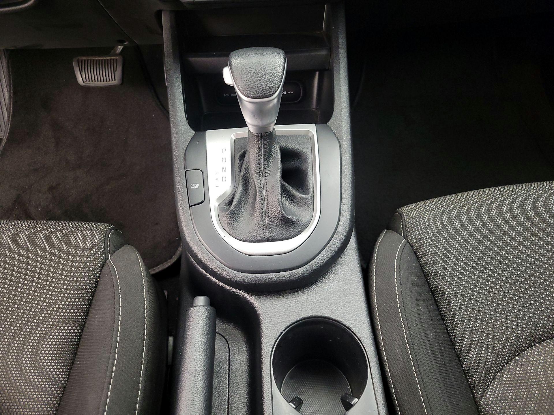 Thumbnail: 2023 Kia Forte - 17