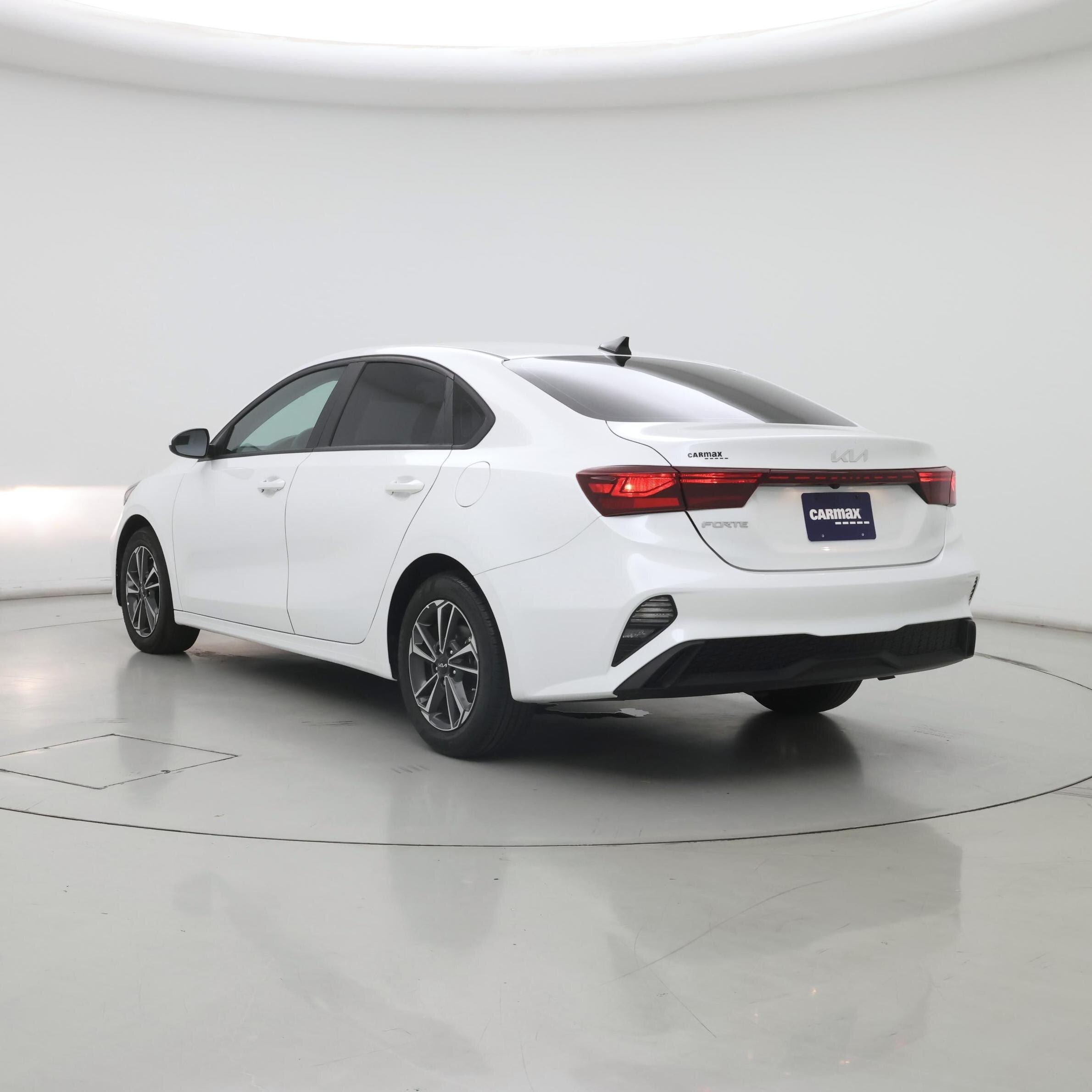 Thumbnail: 2023 Kia Forte - 2