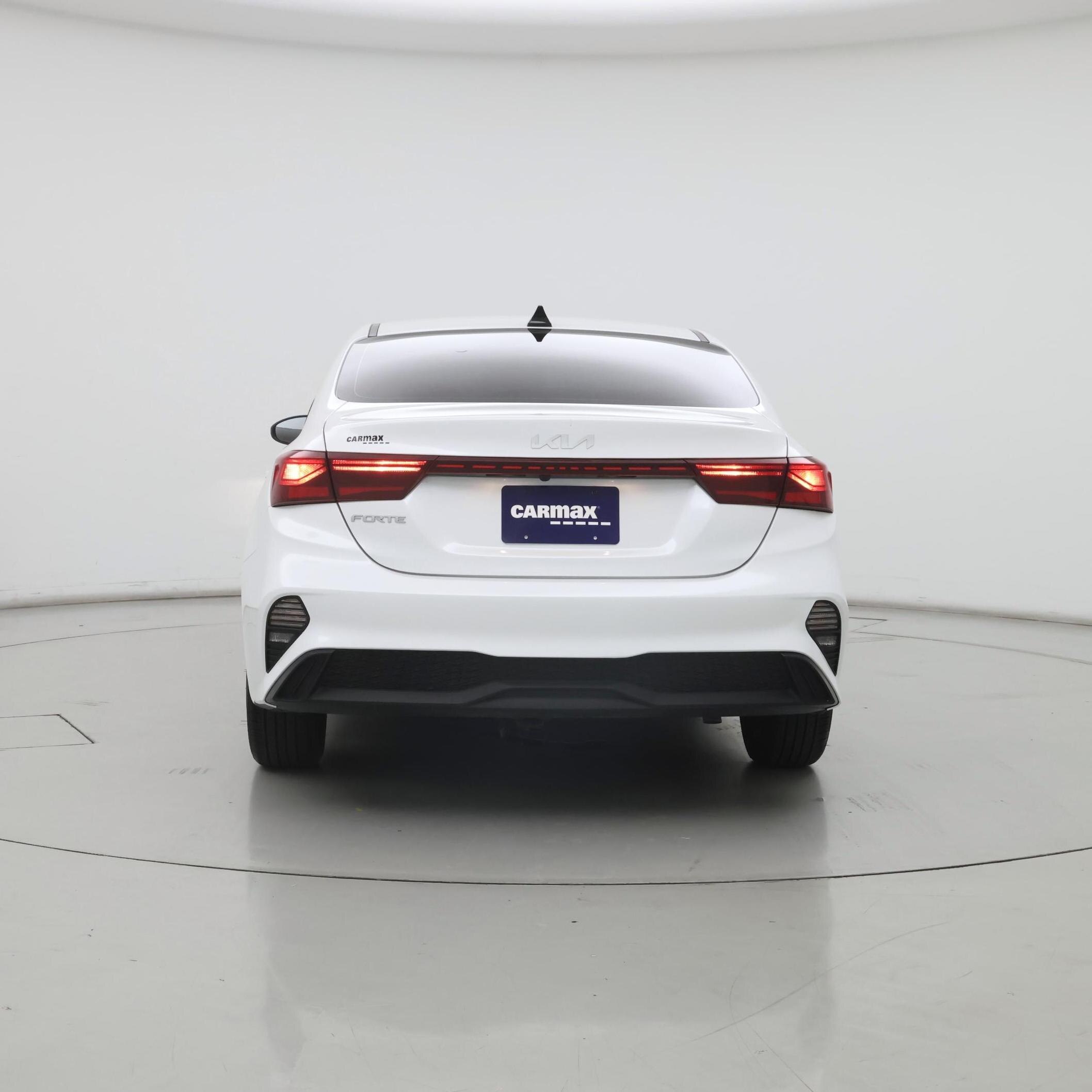 Thumbnail: 2023 Kia Forte - 6