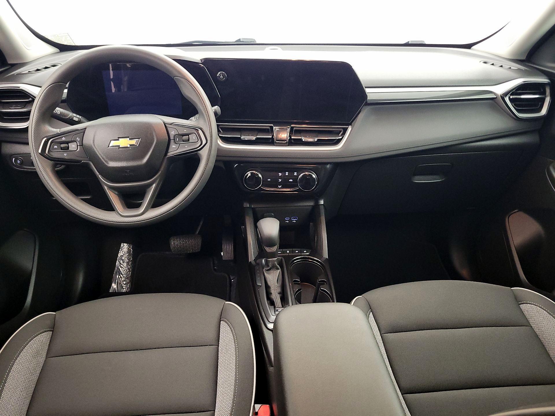 Thumbnail: 2025 Chevrolet TrailBlazer - 9