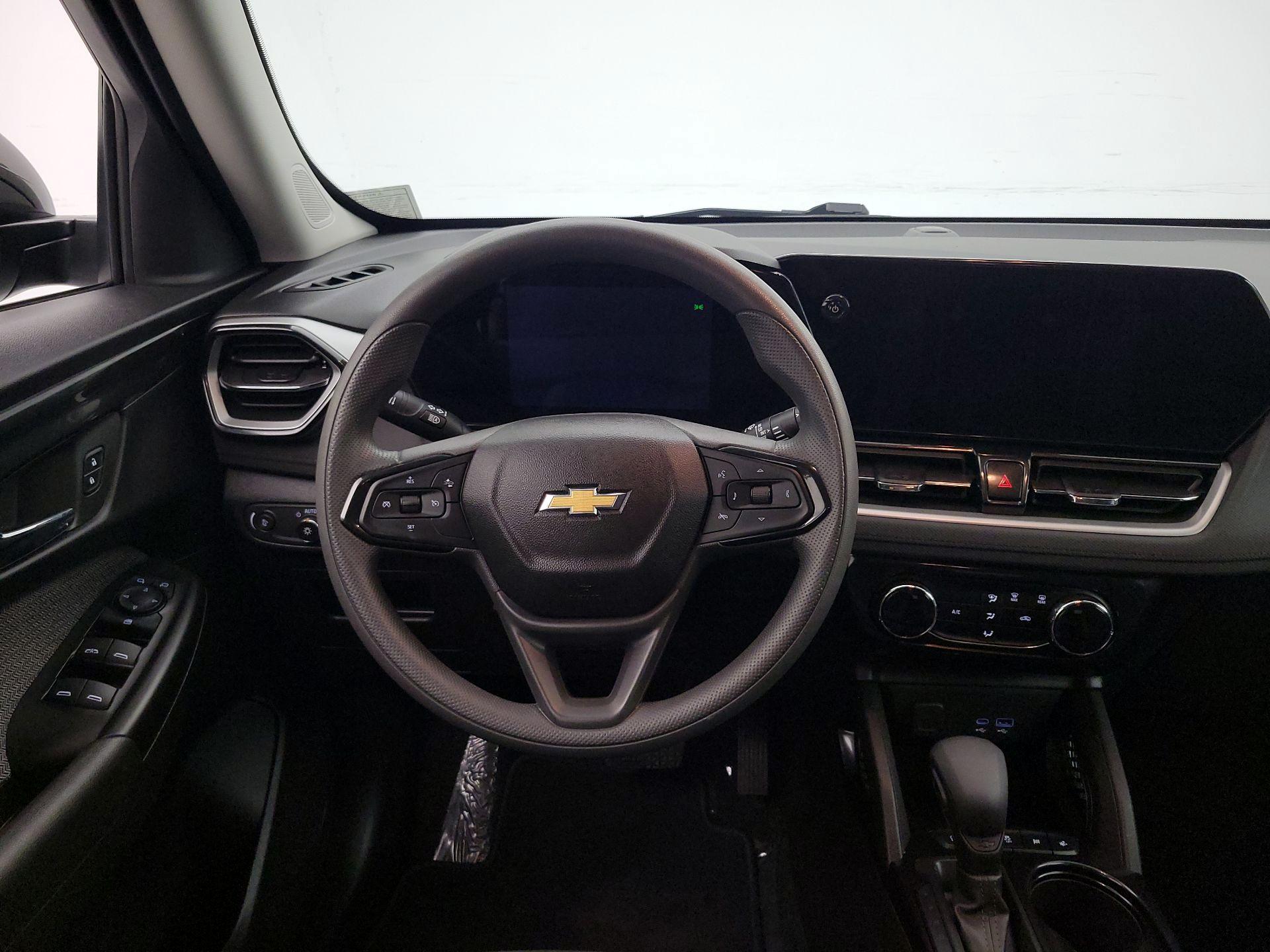 Thumbnail: 2025 Chevrolet TrailBlazer - 10