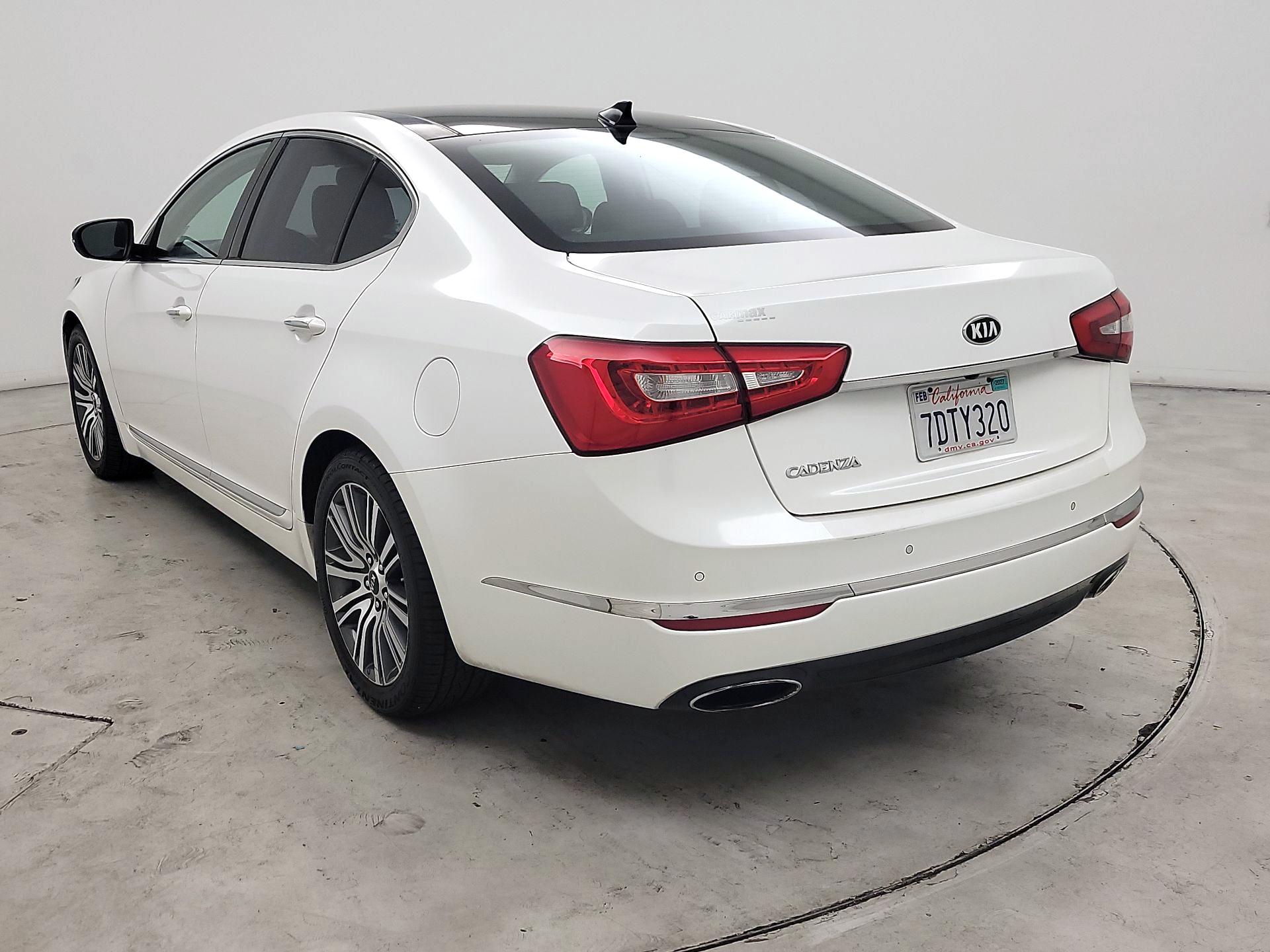 Thumbnail: 2014 Kia Cadenza - 7