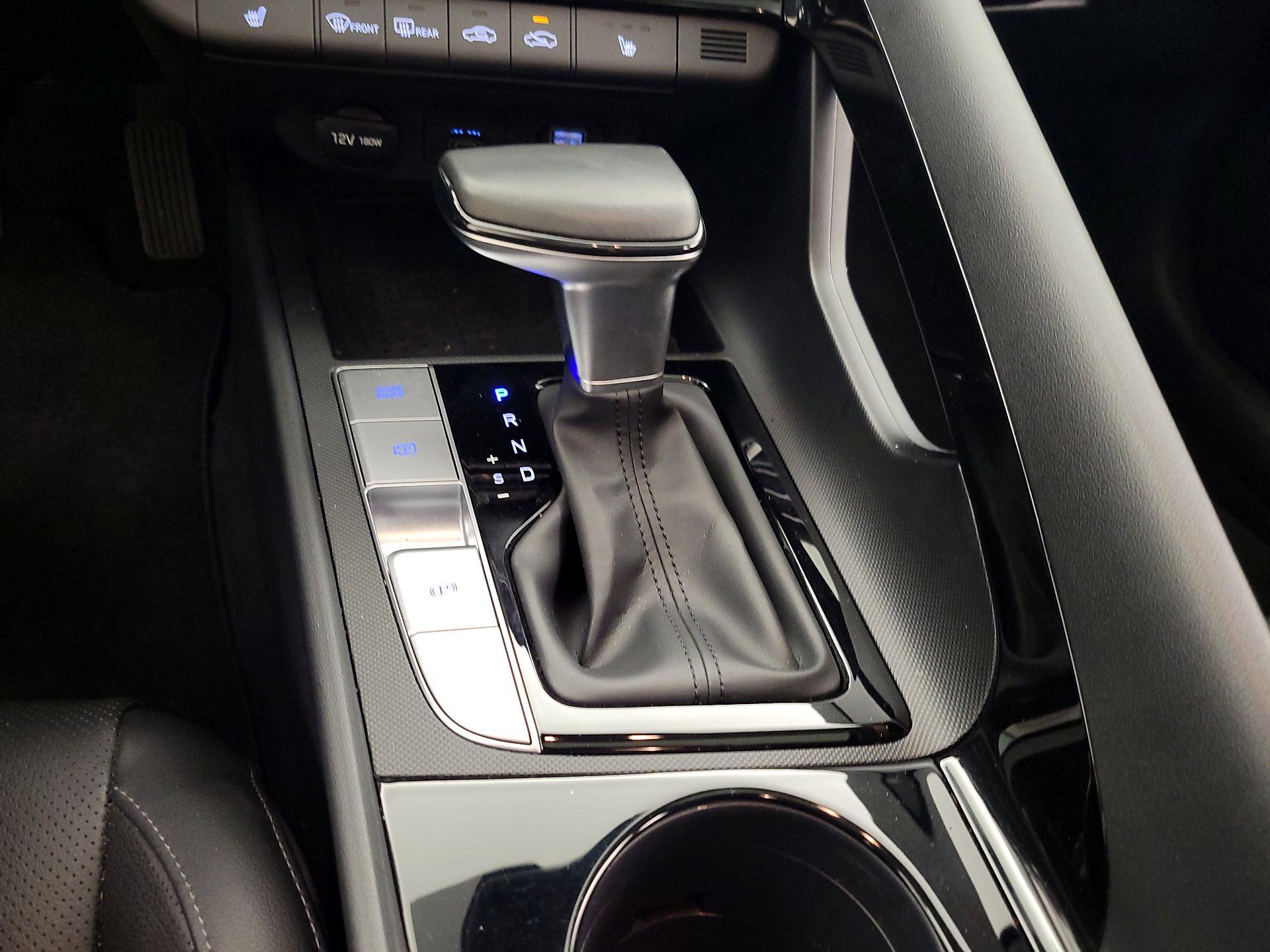 Thumbnail: 2023 Hyundai Elantra - 17