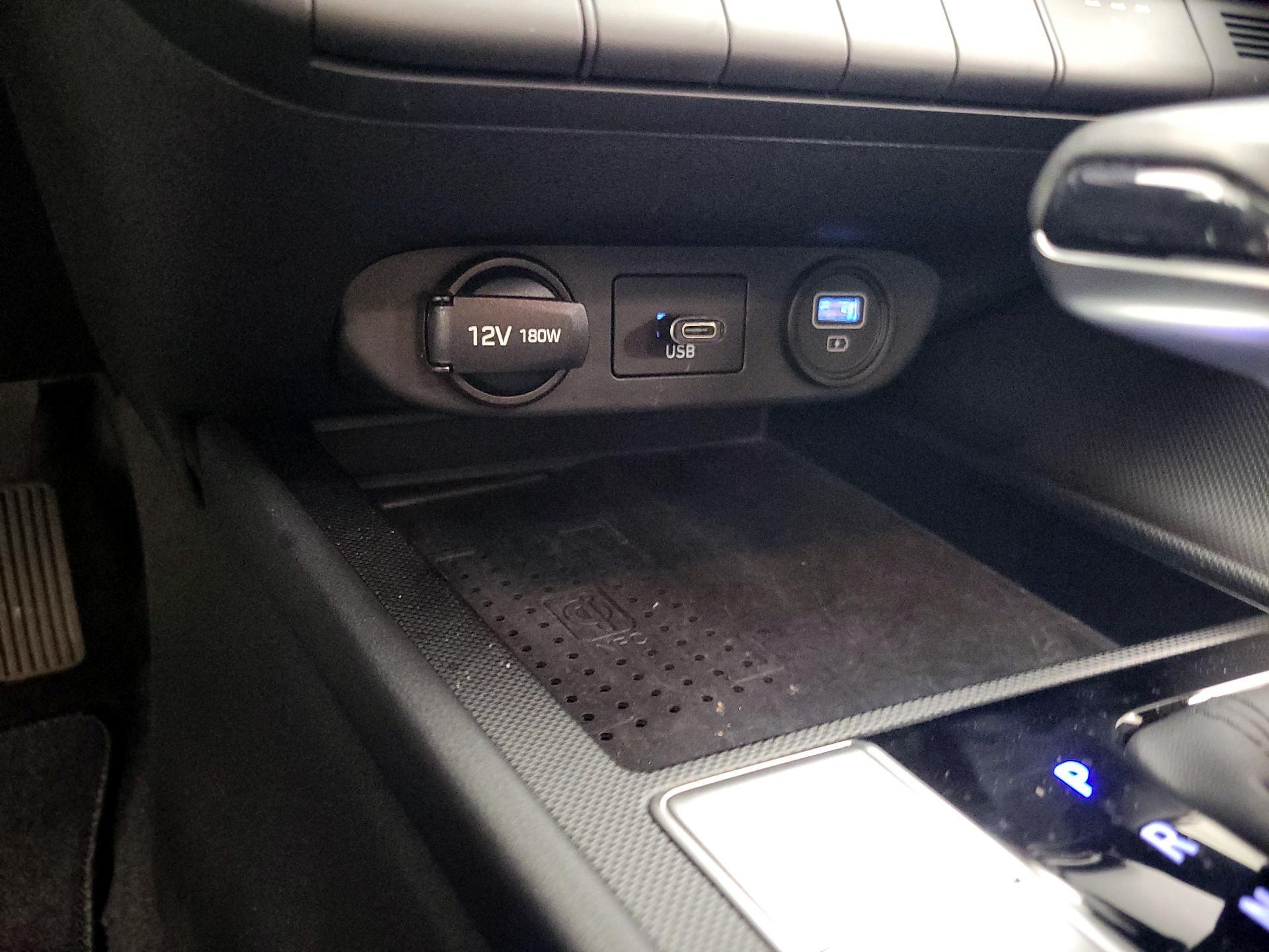 Thumbnail: 2023 Hyundai Elantra - 18