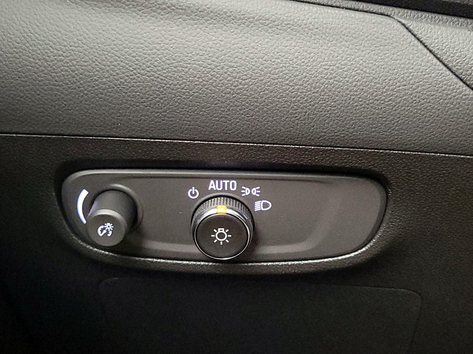 Thumbnail: 2025 Buick Encore GX - 13